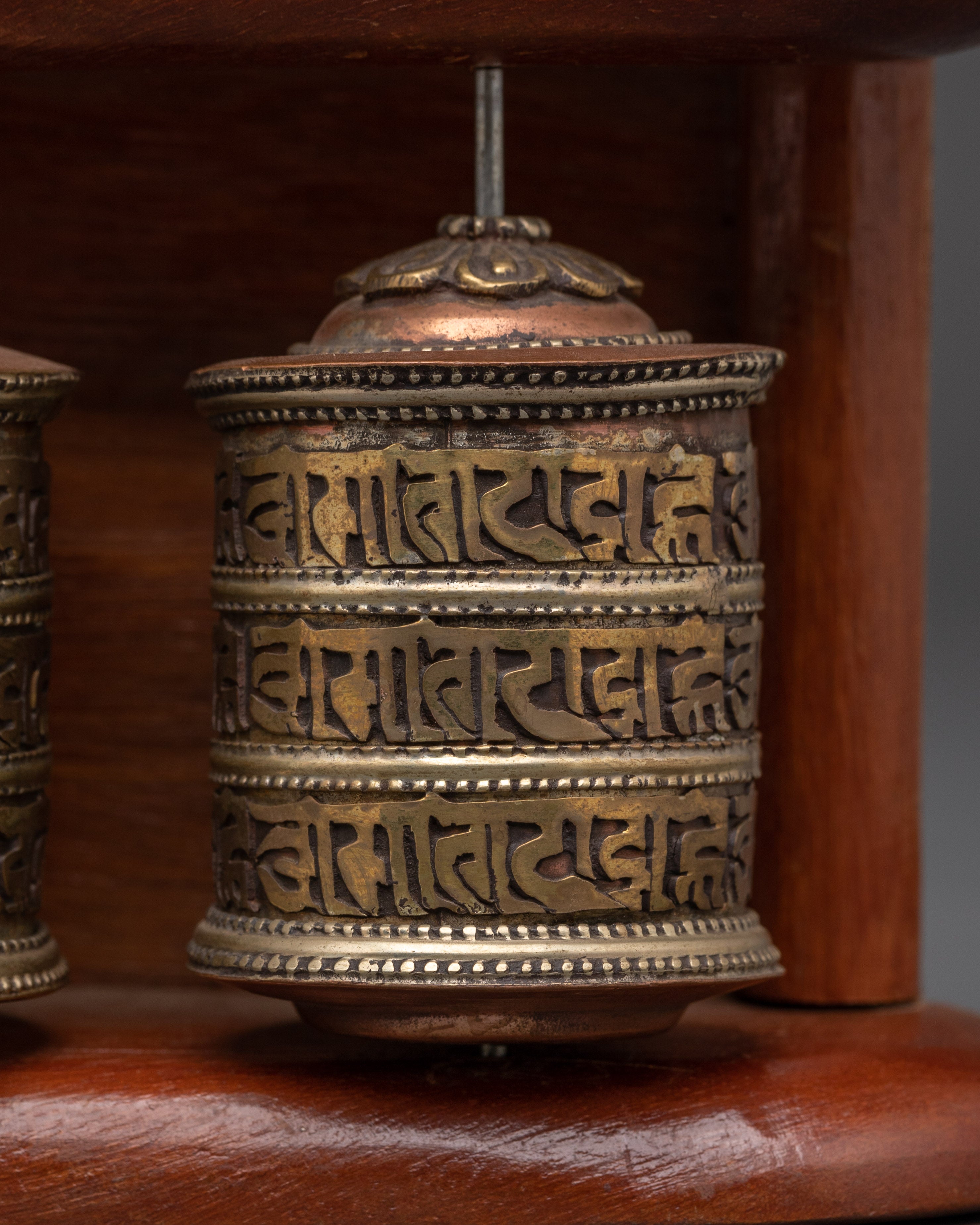 Buddhist Spiritual Prayer Wheel | Sacred Mantra Wheel for Peace