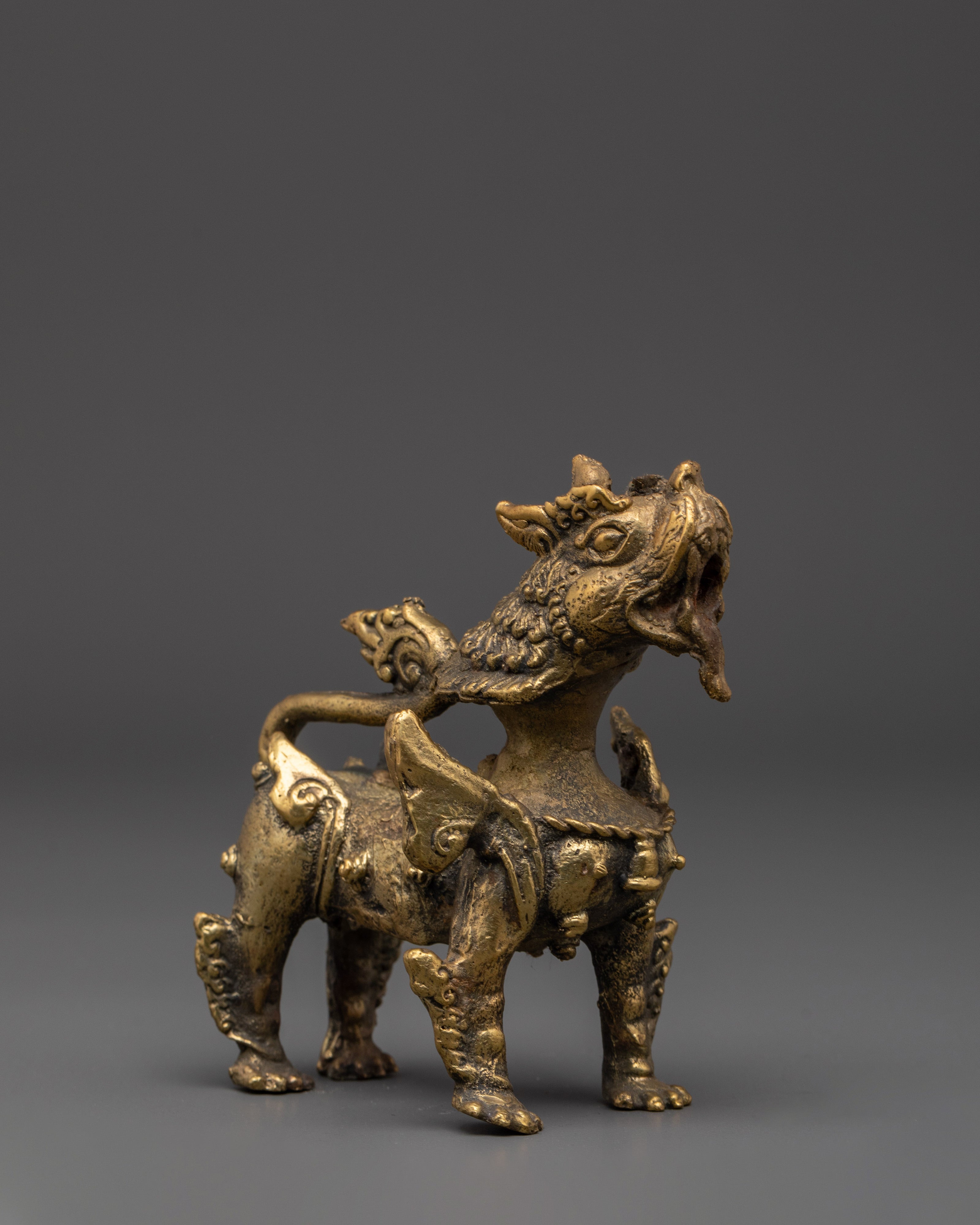Buddhist Altar Lion Set | Sacred Himalayan Guardian