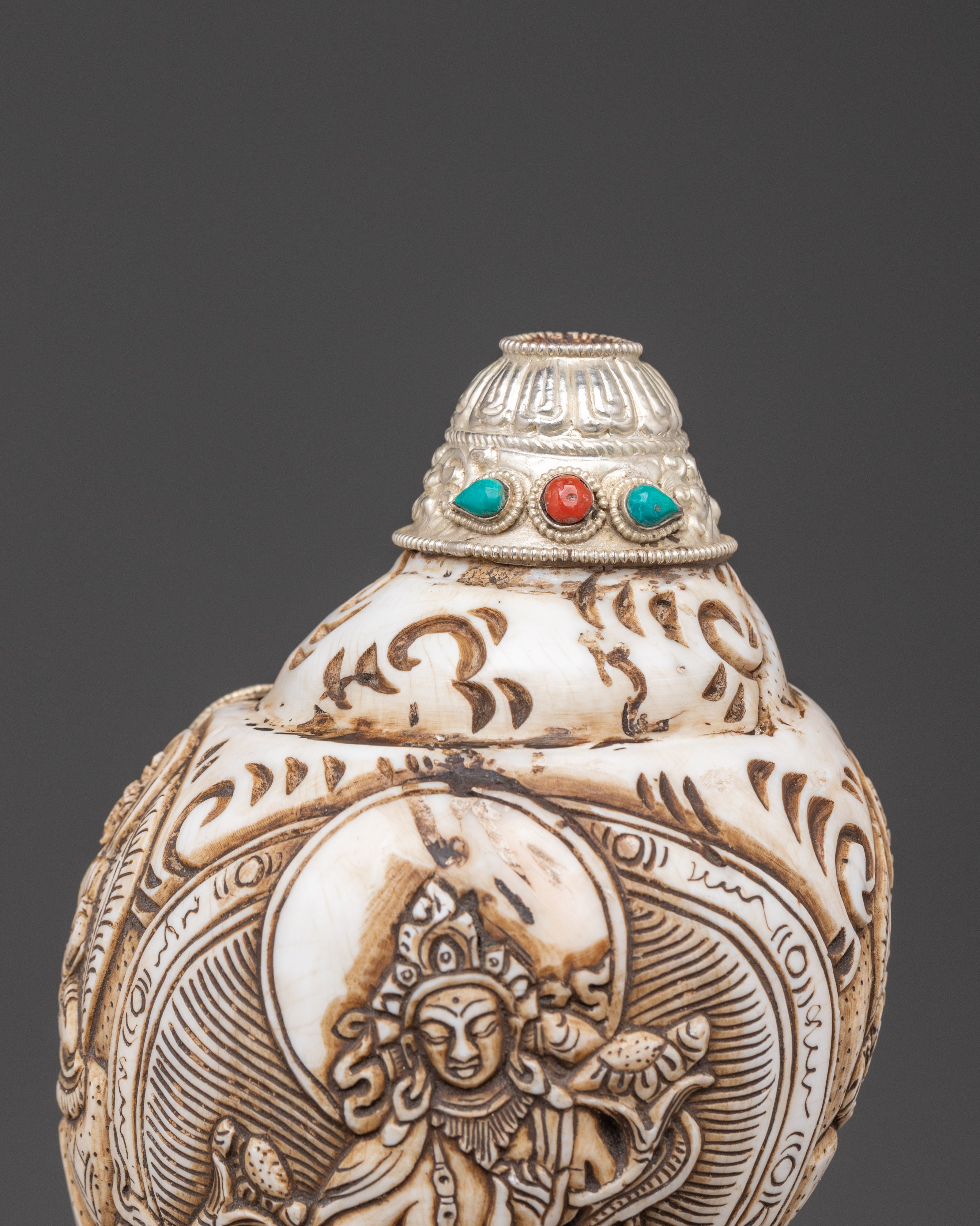 Green Tara Carved Conch | Meditation and Altar Decor