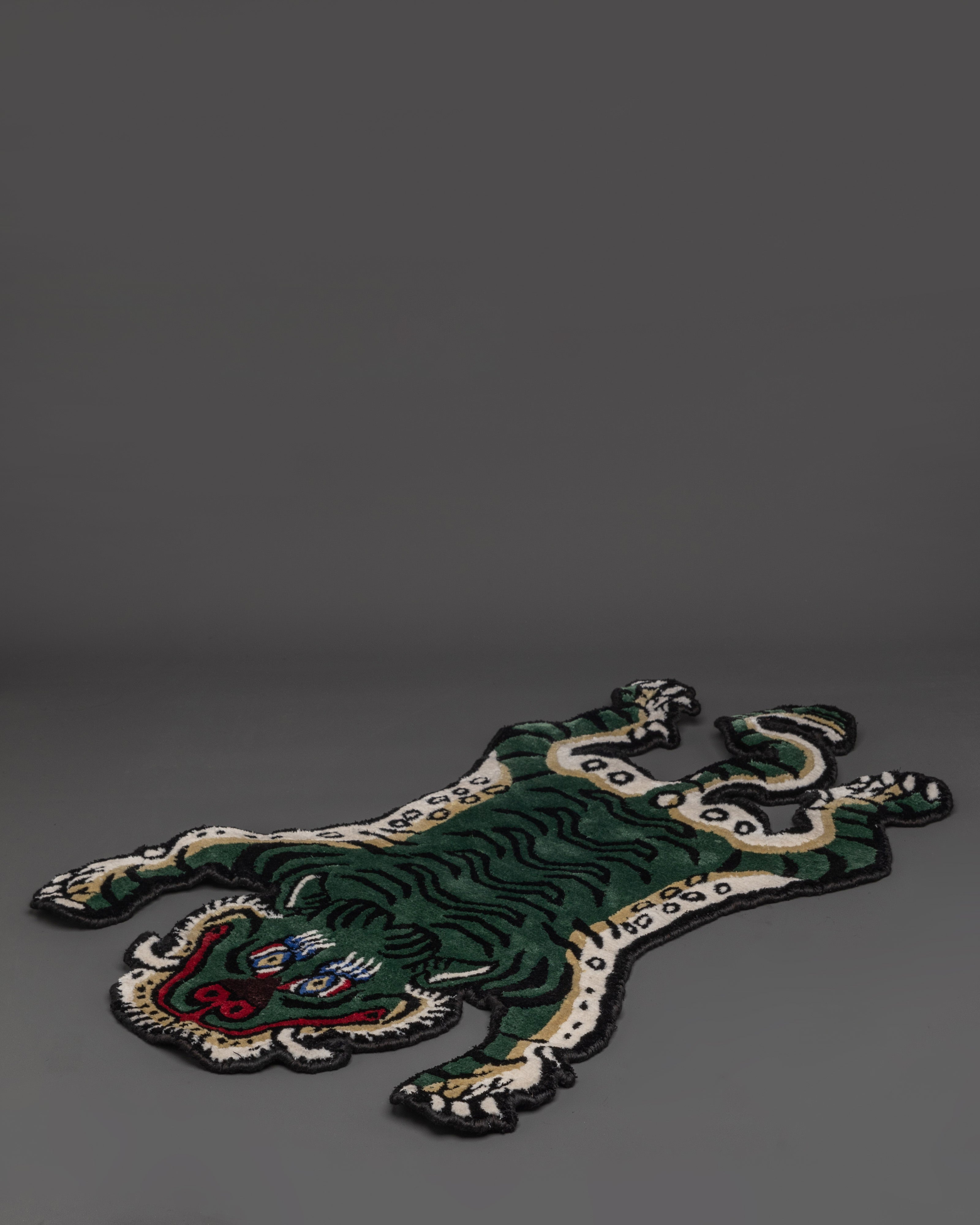 Green, Black Knotted Tiger Rug | Traditional Wool Carpet