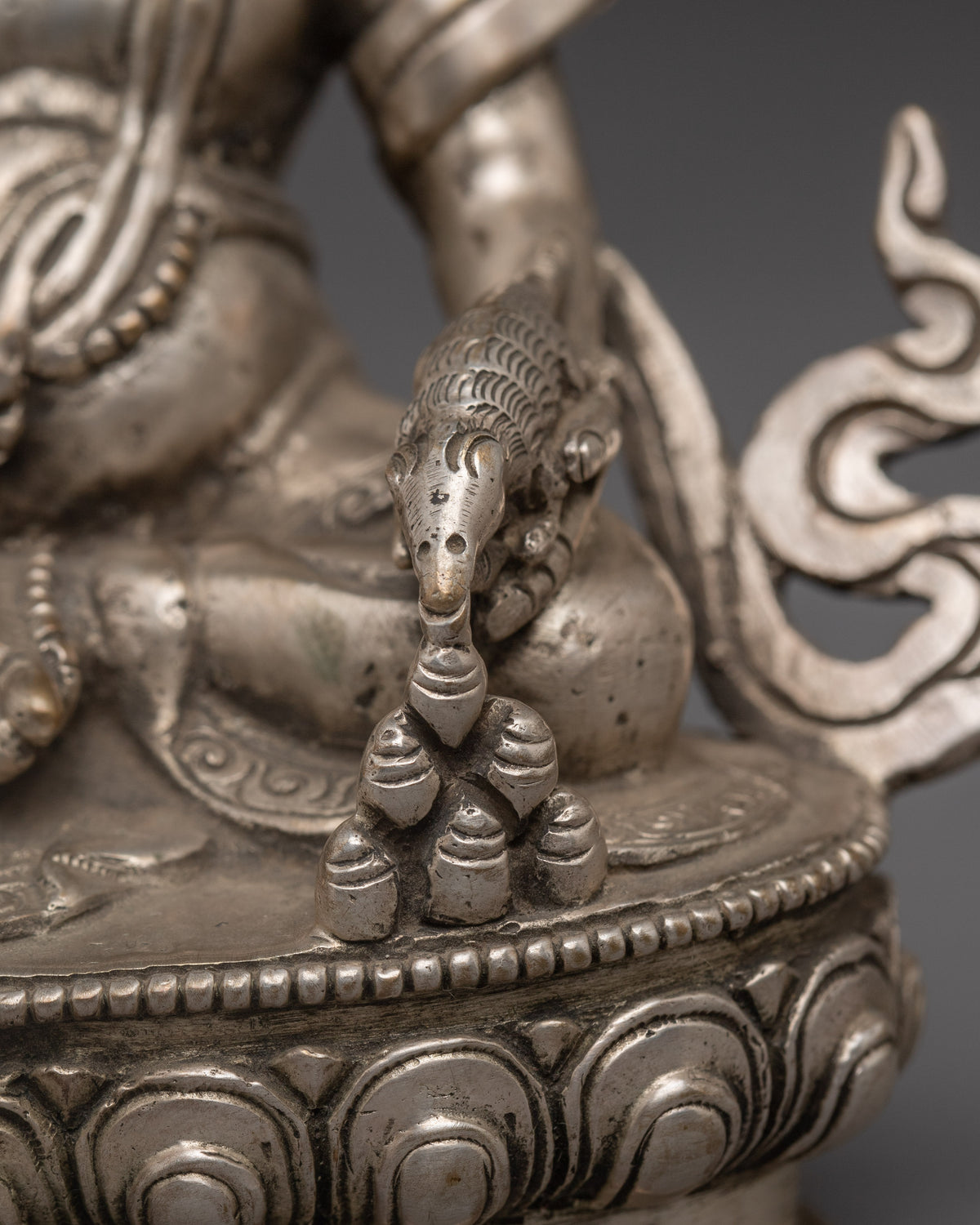 Statue of Wealth Deity Dzambhala | Spiritual Zen Artwork