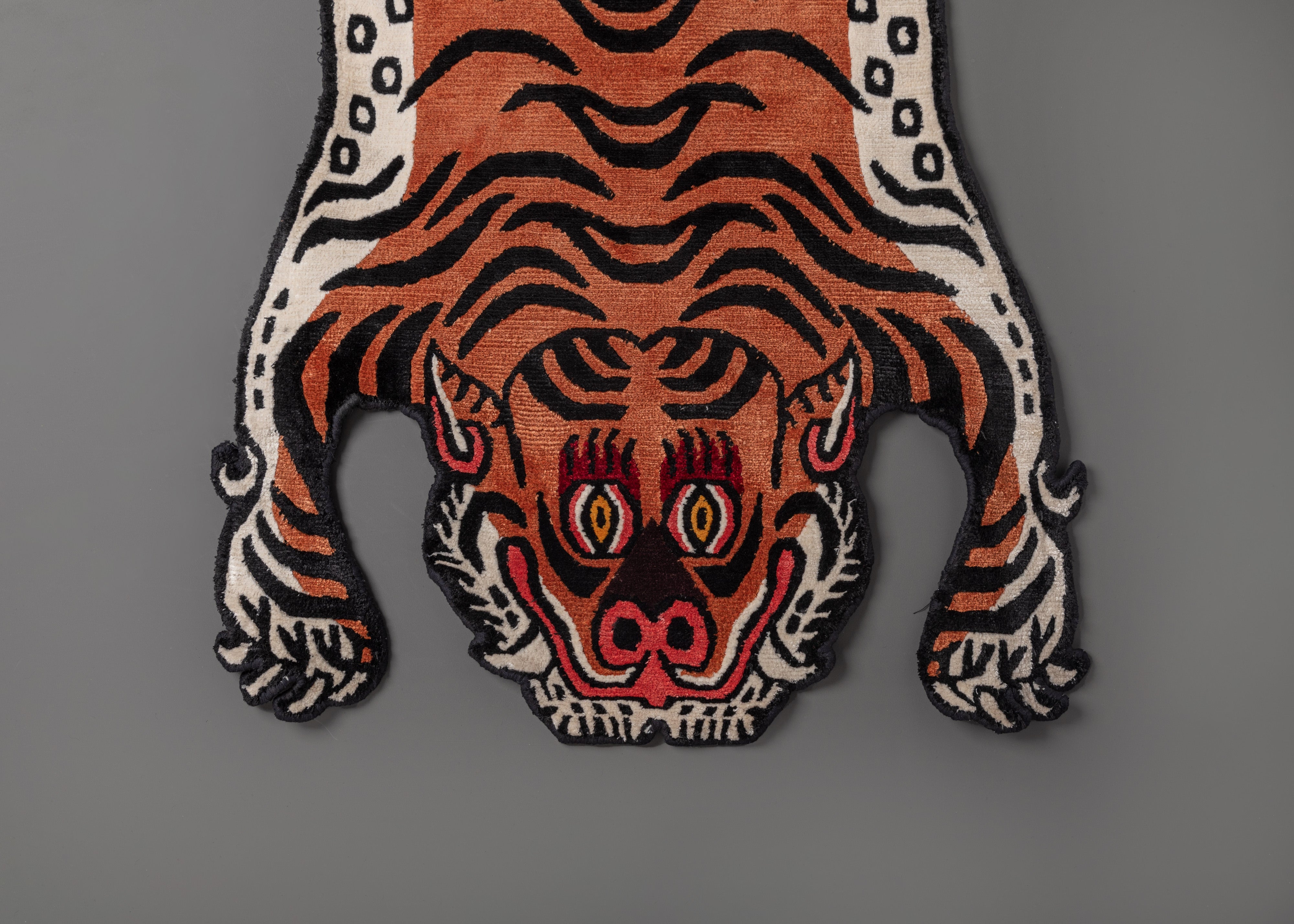Decorative Tiger Floor Mat | Handcrafted Wool Rug