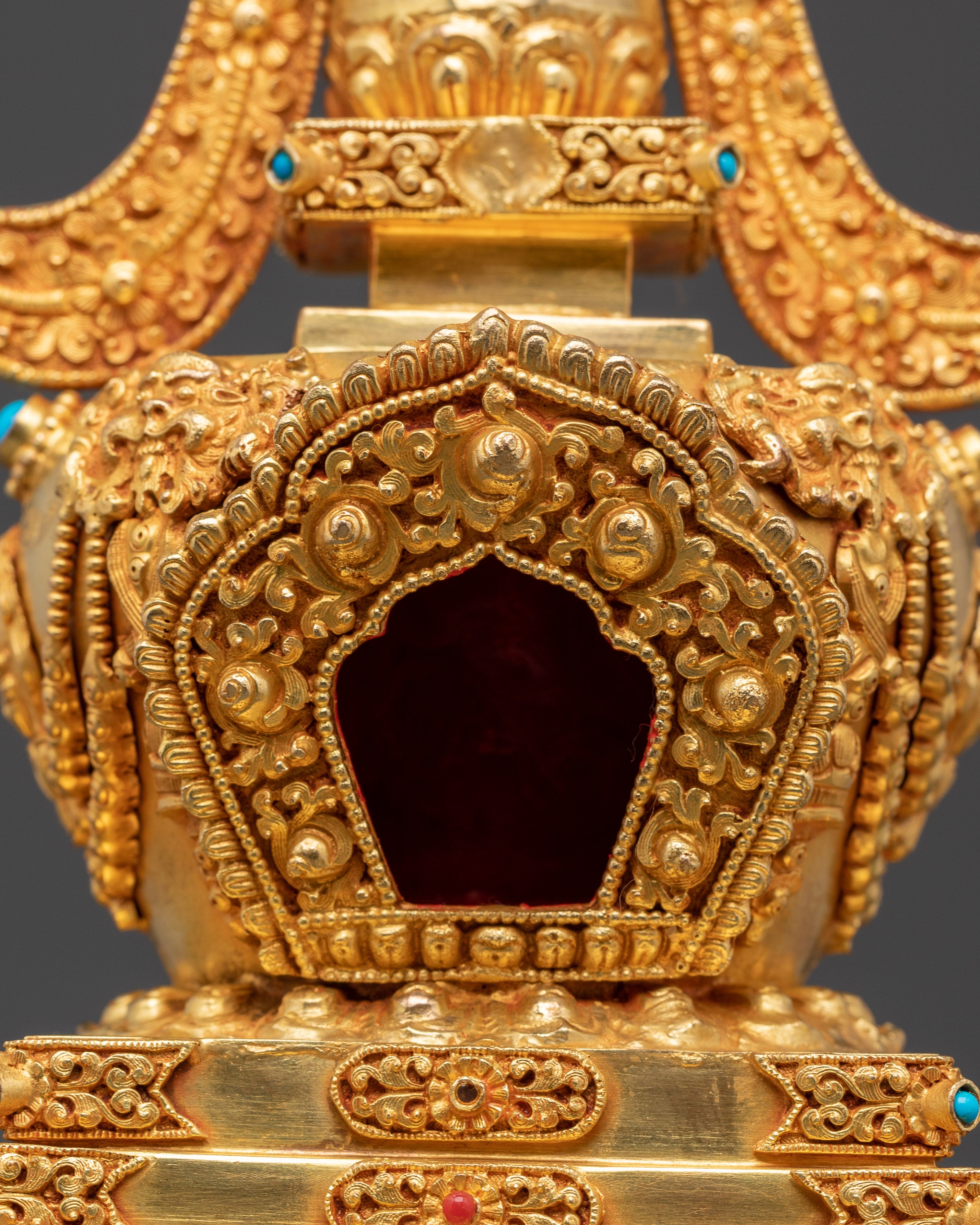 Golden Buddhist Stupa | Path to Enlightenment