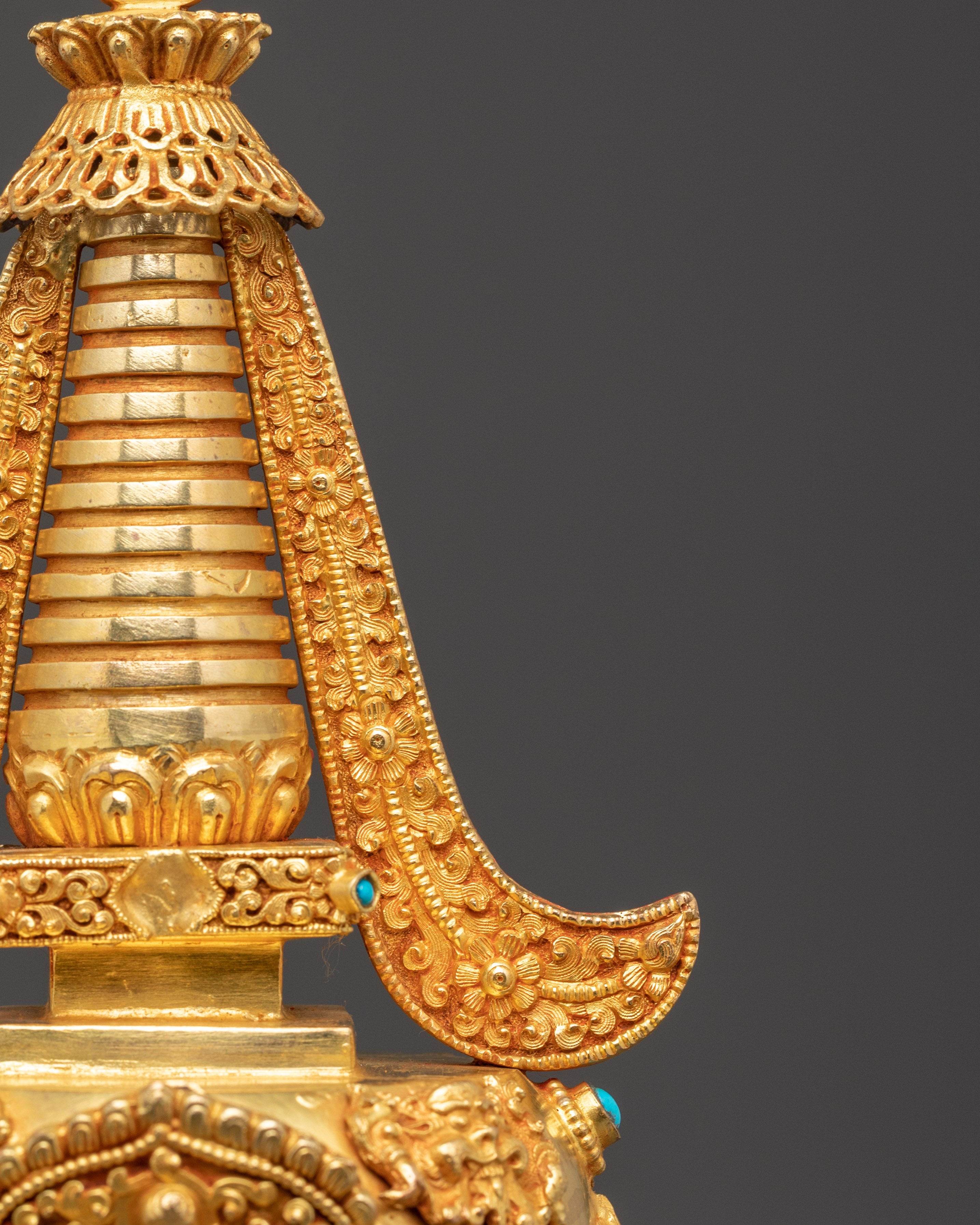 Golden Buddhist Stupa | Path to Enlightenment