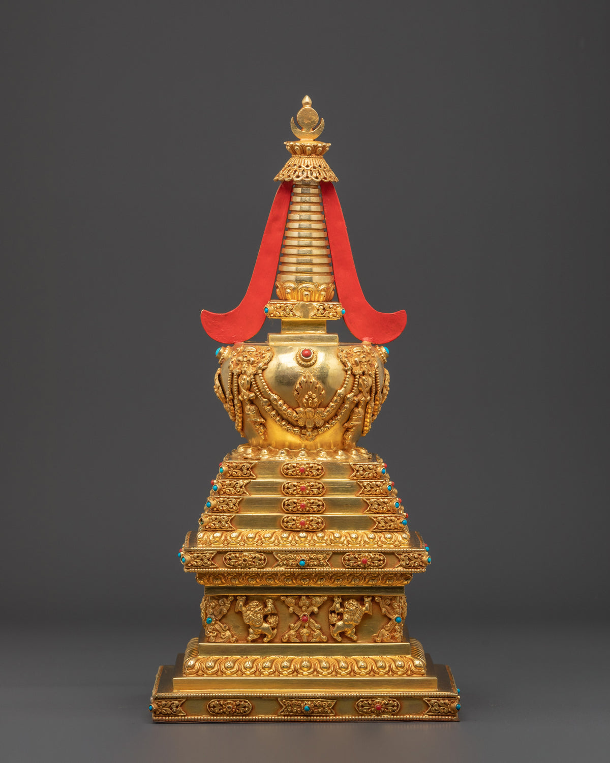 Golden Buddhist Stupa | Path to Enlightenment