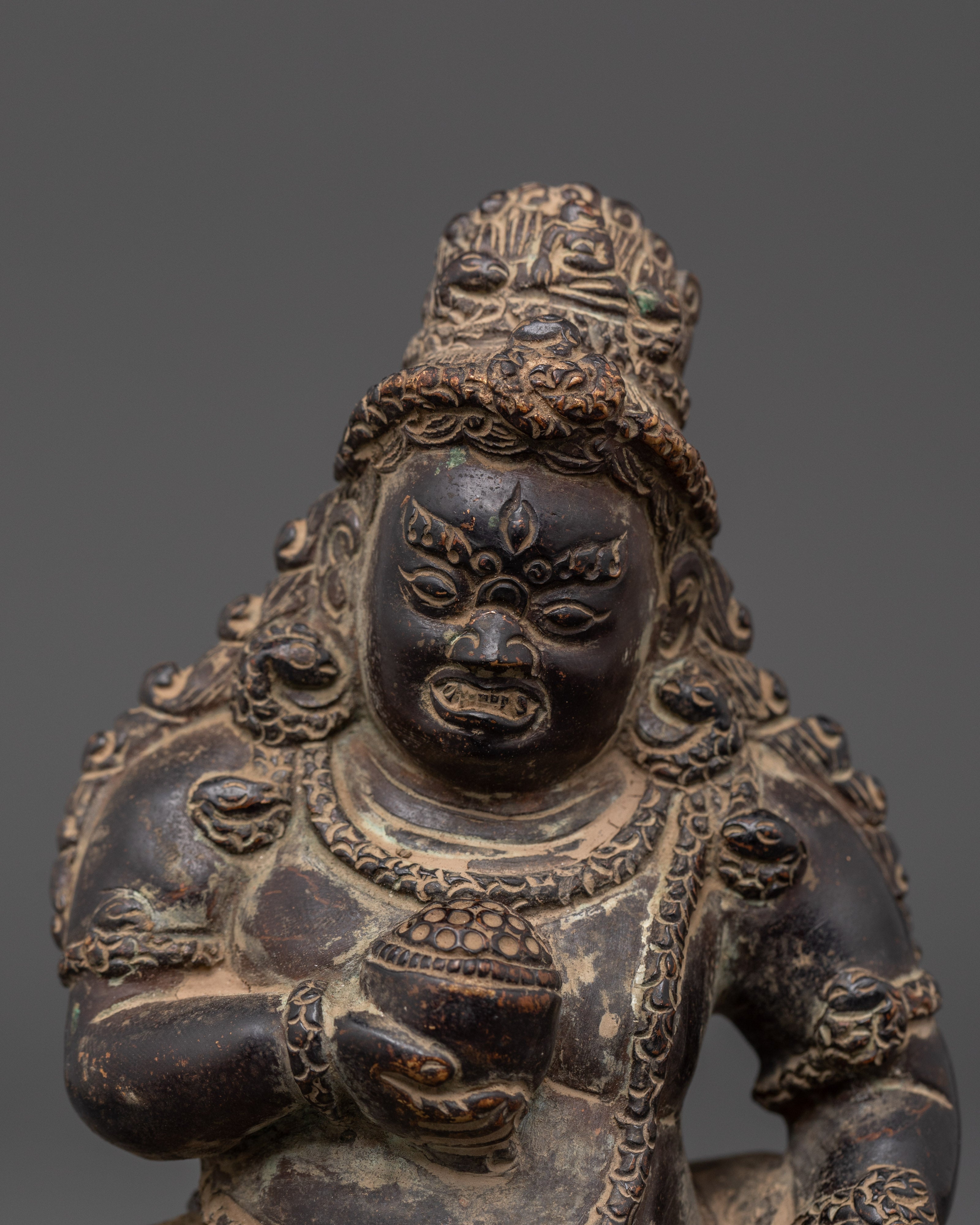 Sacred Black Dzambhala Statue | Tibetan Wealth Deity