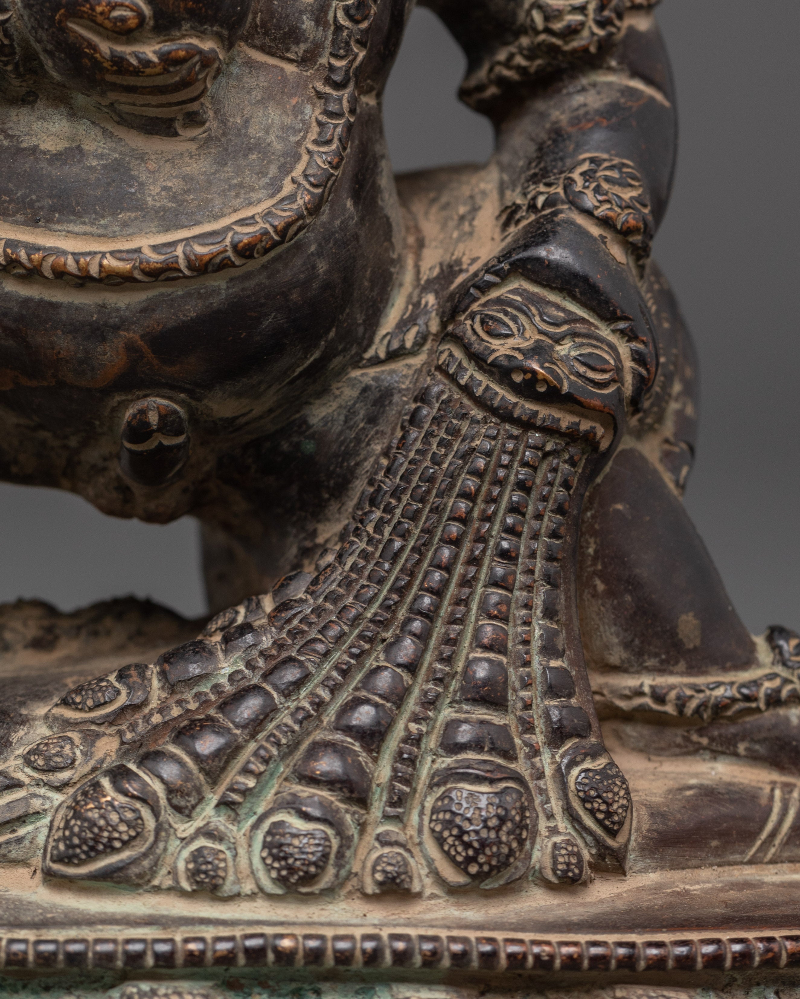 Sacred Black Dzambhala Statue | Tibetan Wealth Deity