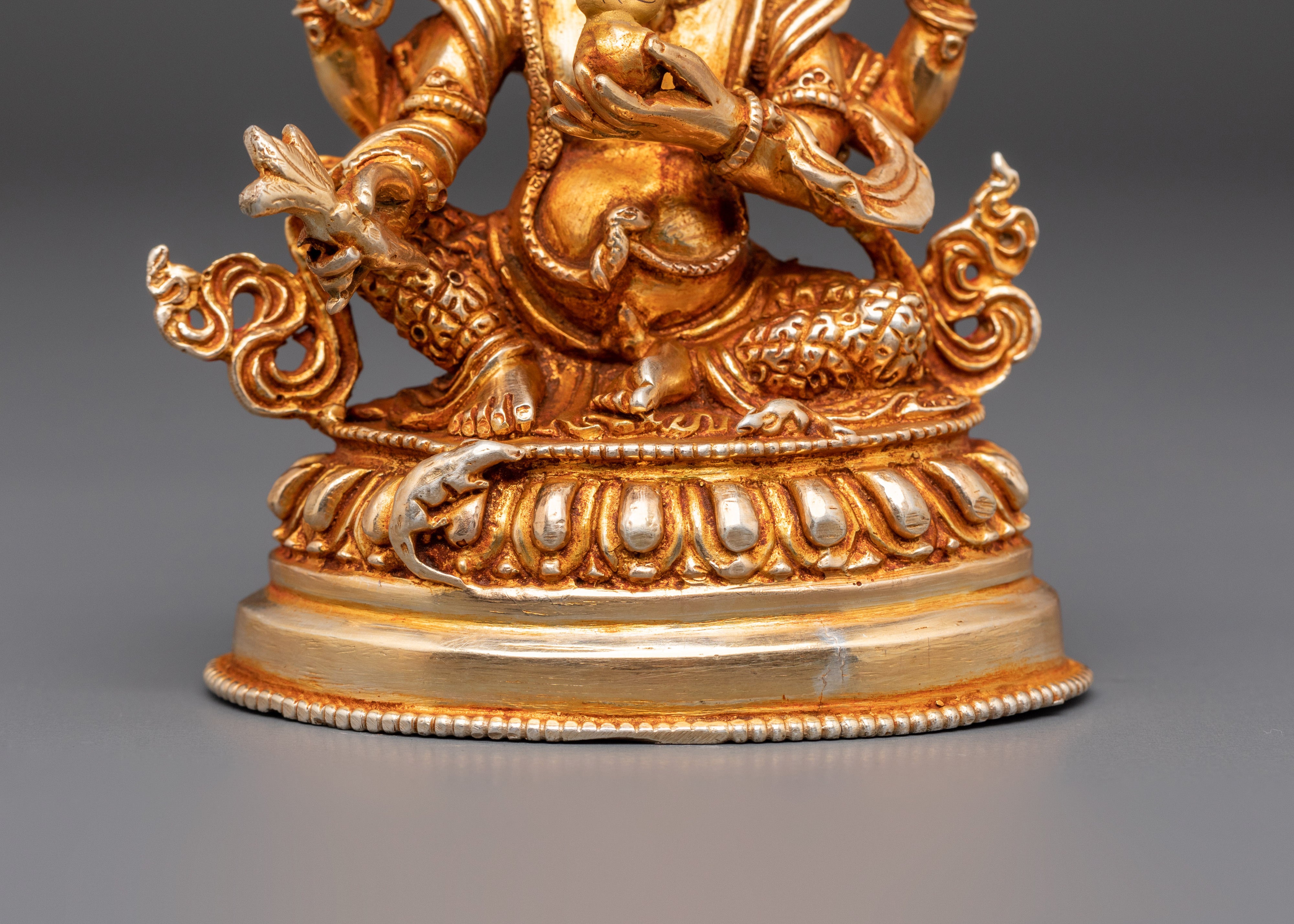 Handmade Sculpture of Ganesh | Idol for Prosperity, Wisdom & Spiritual Blessings