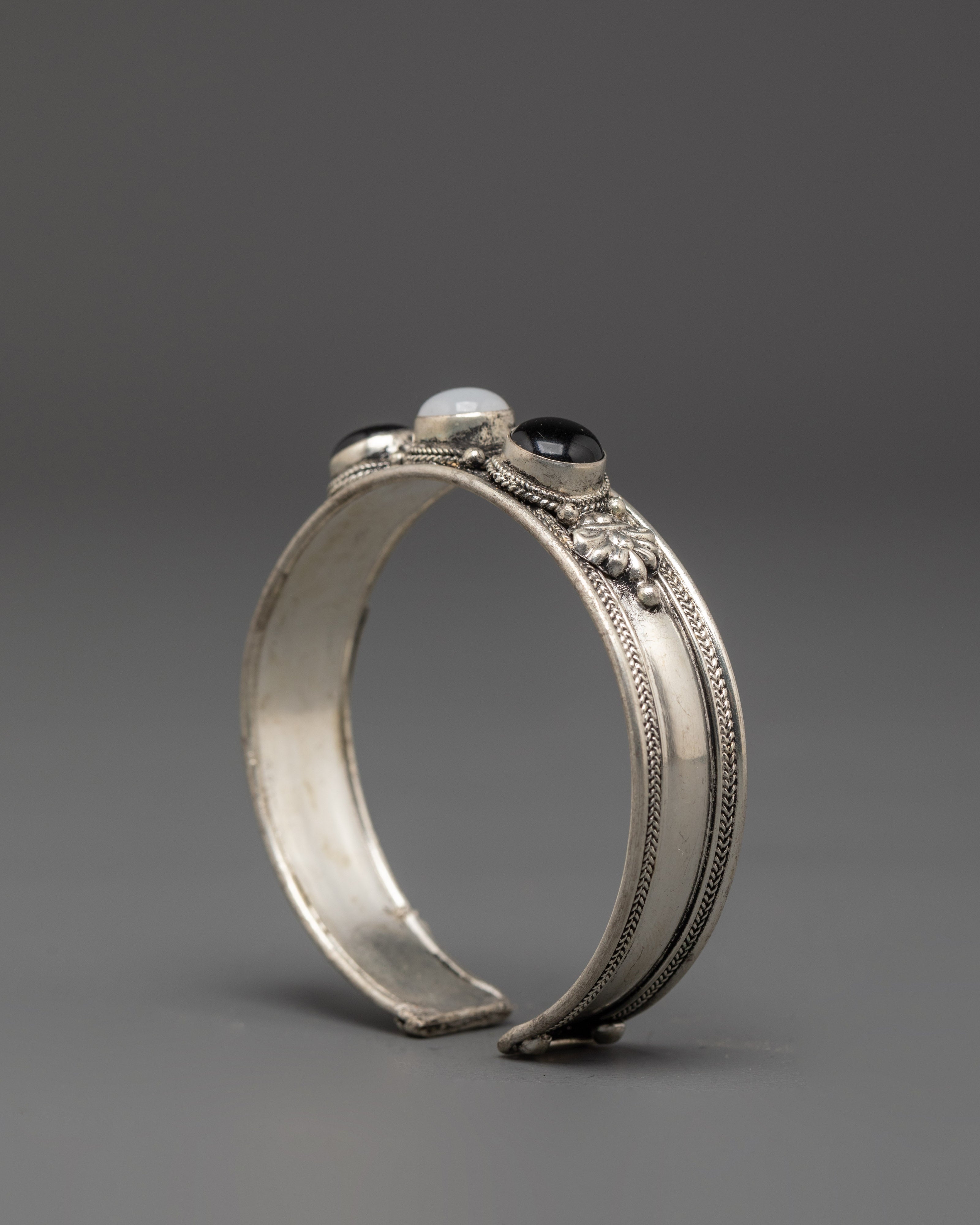 Traditional Himalayan Cuff Bracelet | White Metal Jewelry with Onyx and Moonstone