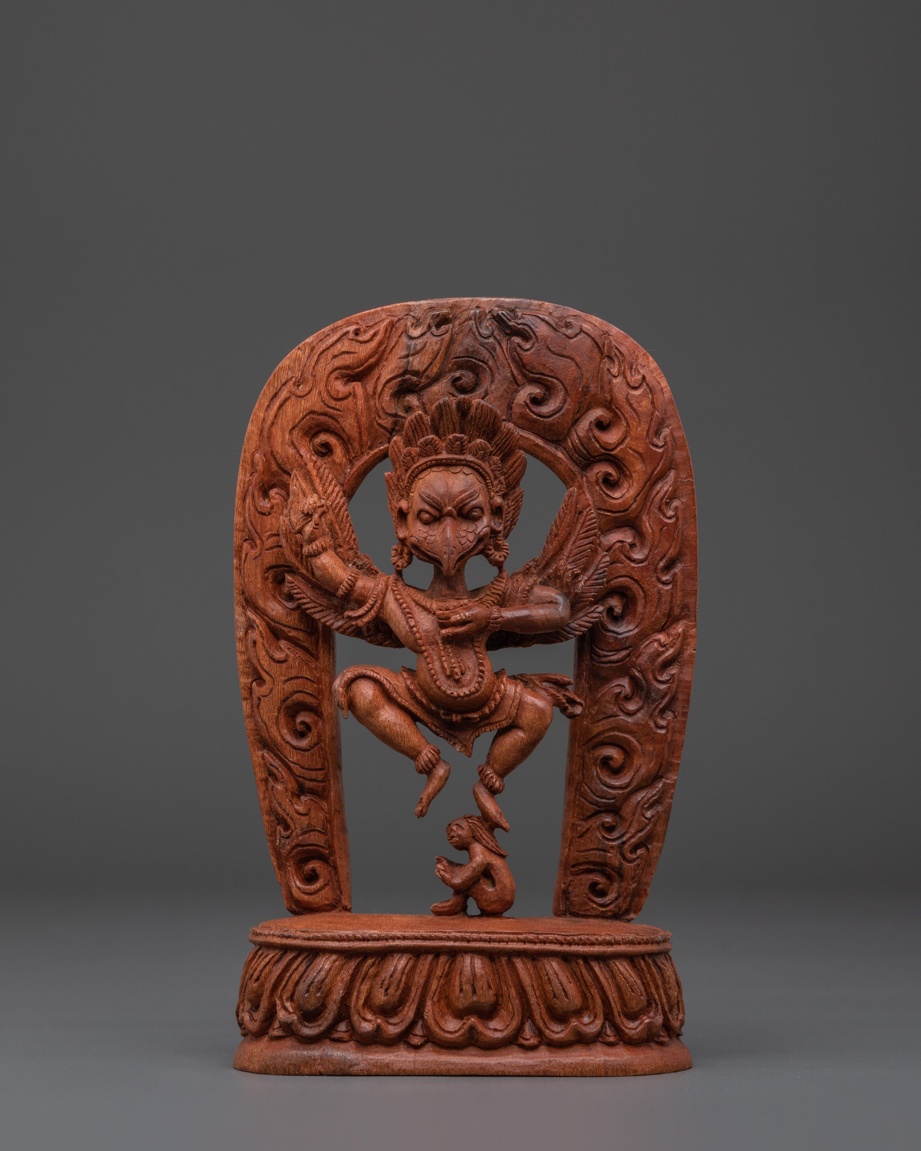 Majestic Protector Garuda Statue | Symbol of Power