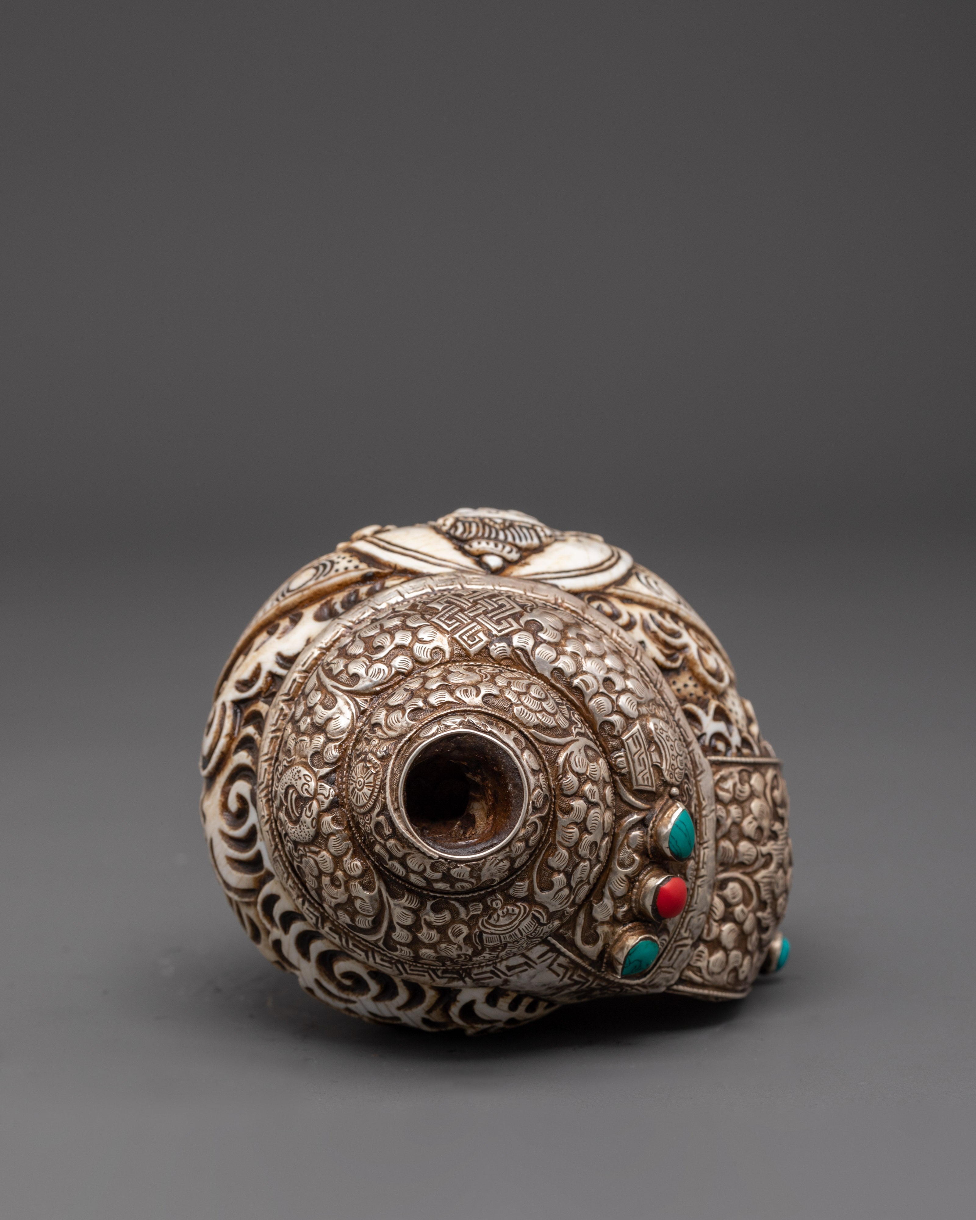 Tibetan Ritual Conch for Buddhist Altar | Chenrezig Carved Conch