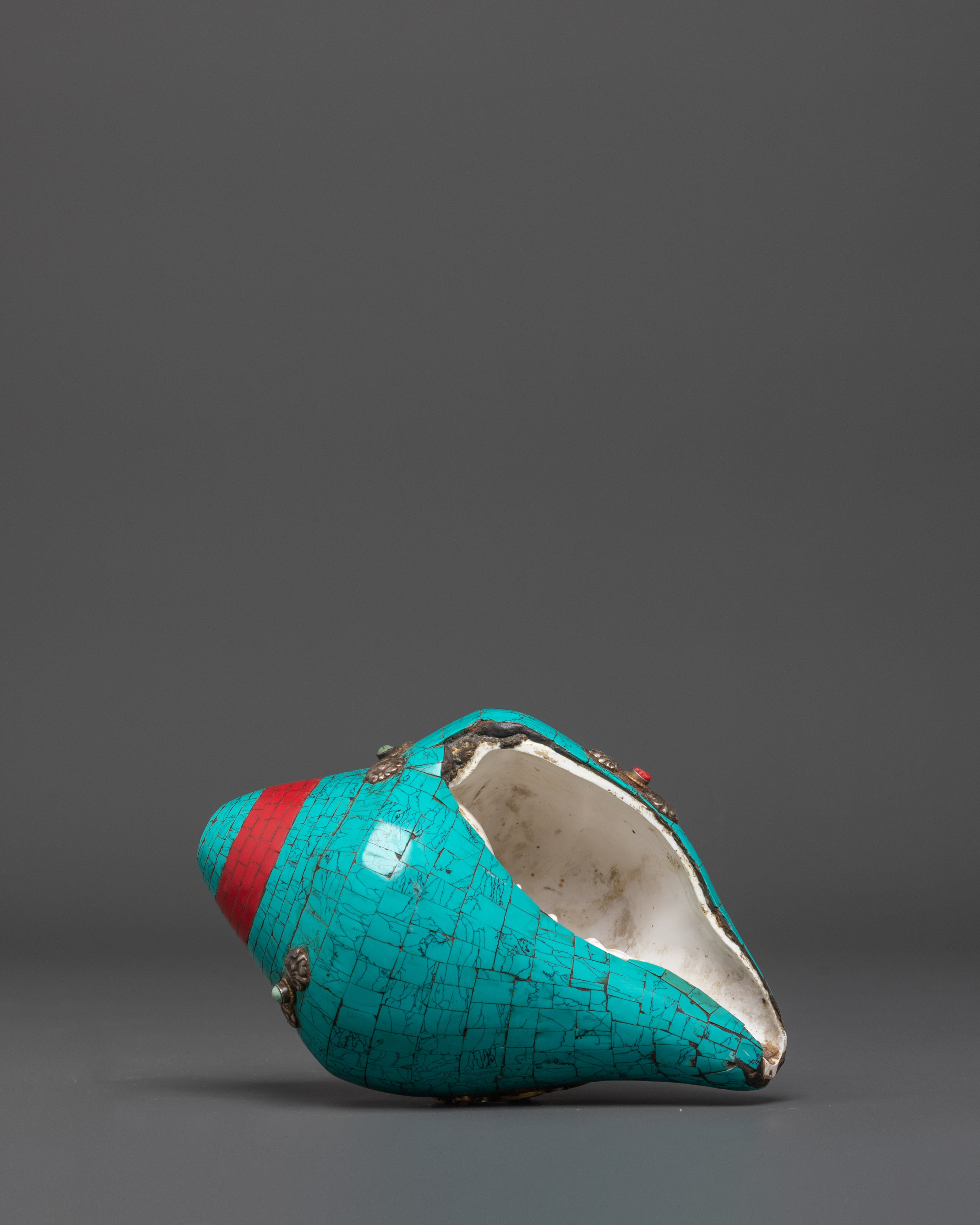 Buddhist Handmade Turquoise Conch | Spiritual Tool for Meditation & Rituals