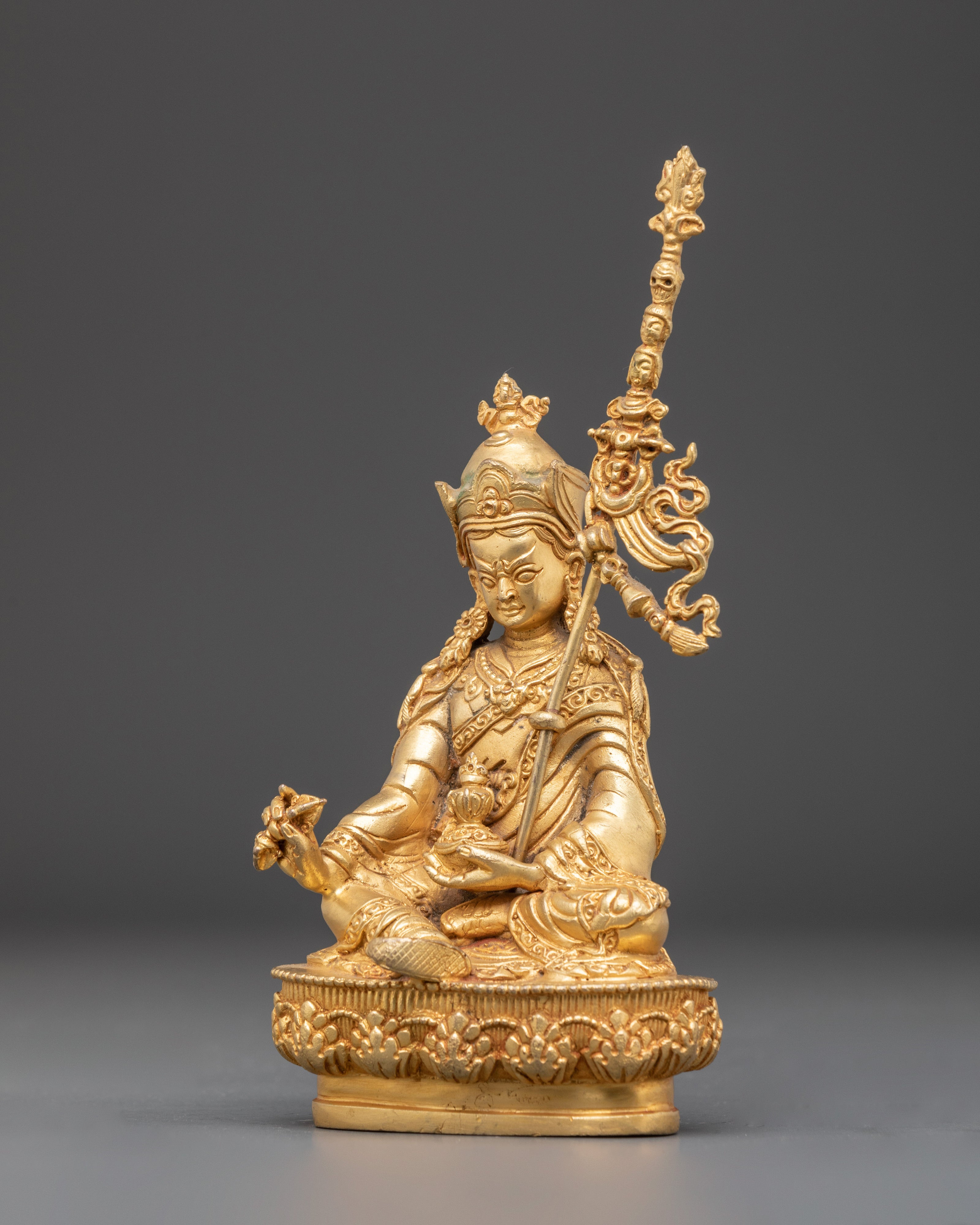 Tibetan Guru Rinpoche Figurine | Symbol of Enlightened Wisdom