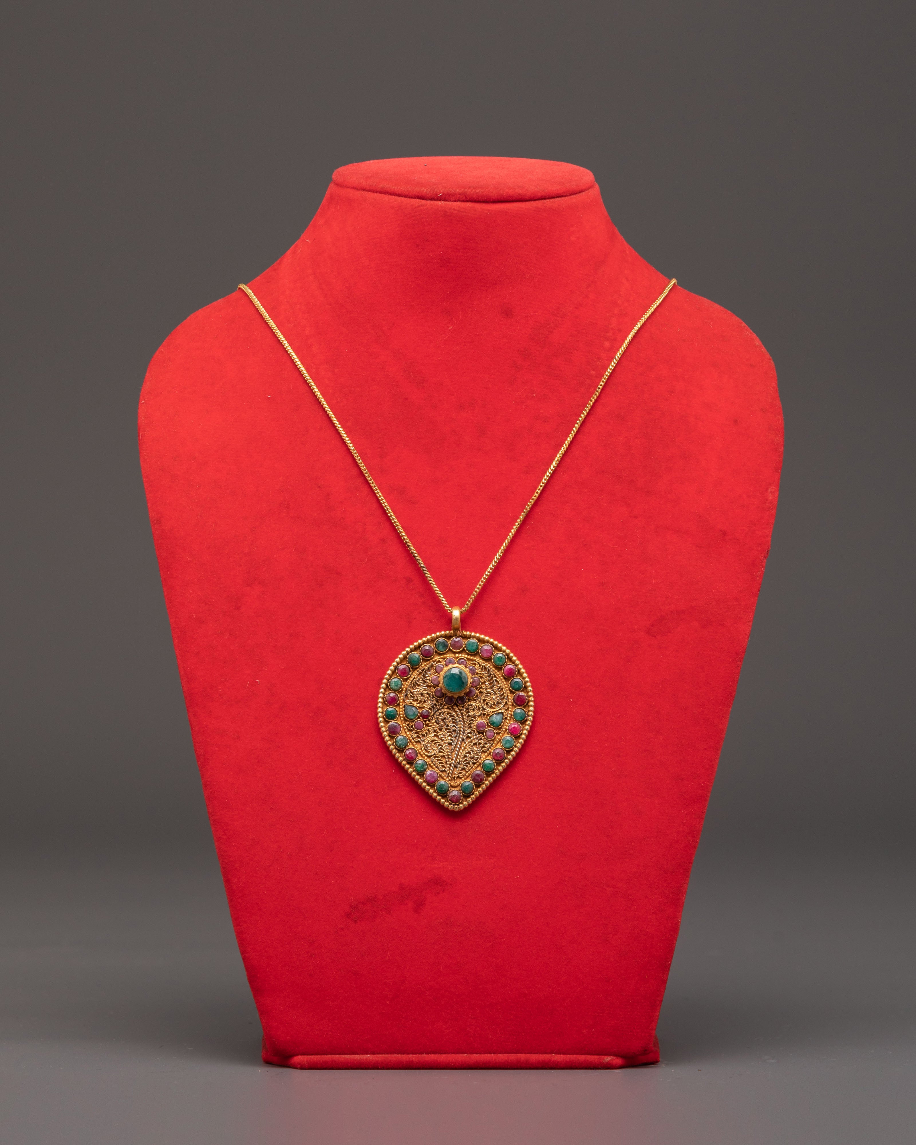 Panna Stone Locket for Accessories