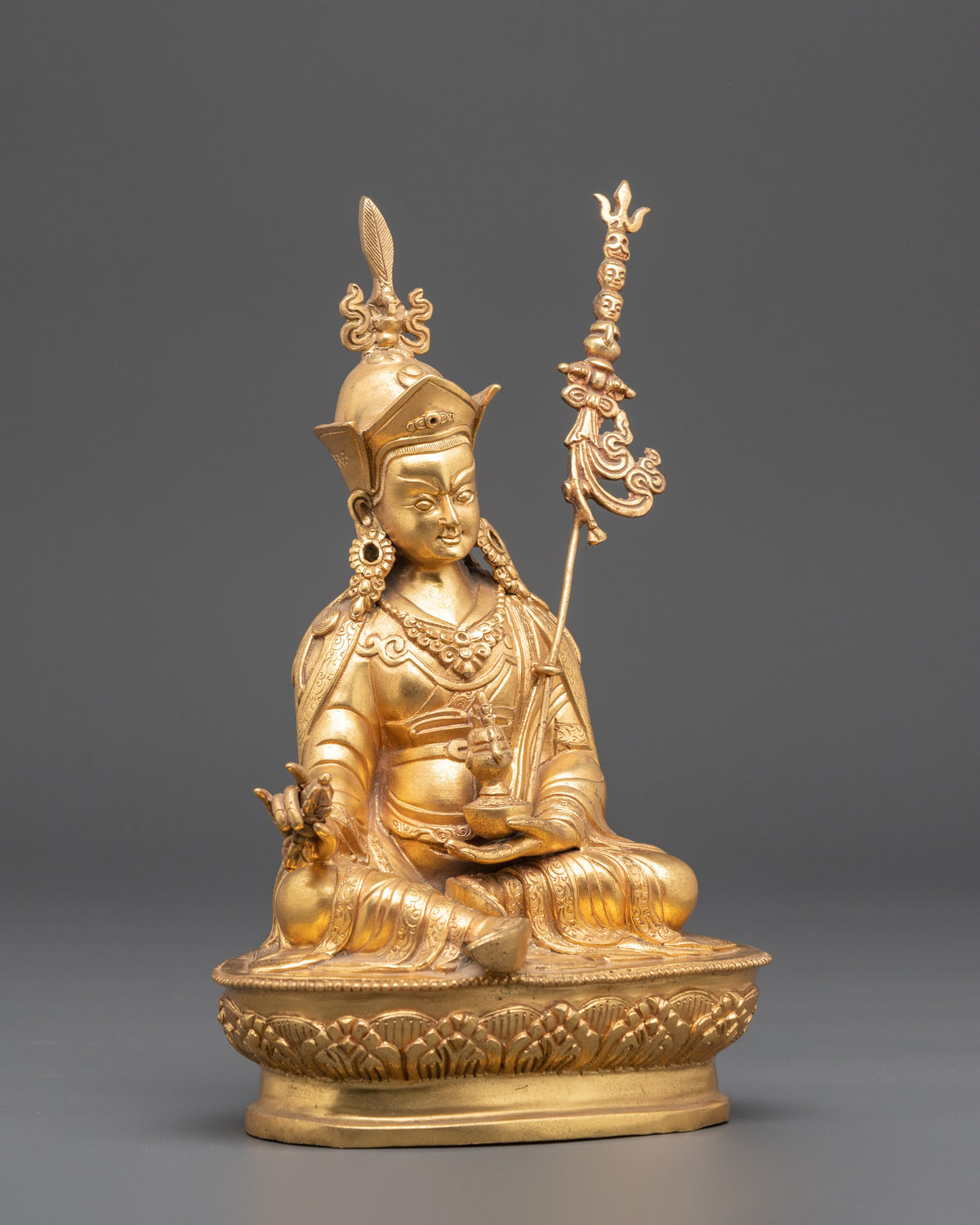 Altar Buddhist Guru Rinpoche Statue | Traditional Himalayan Artwork