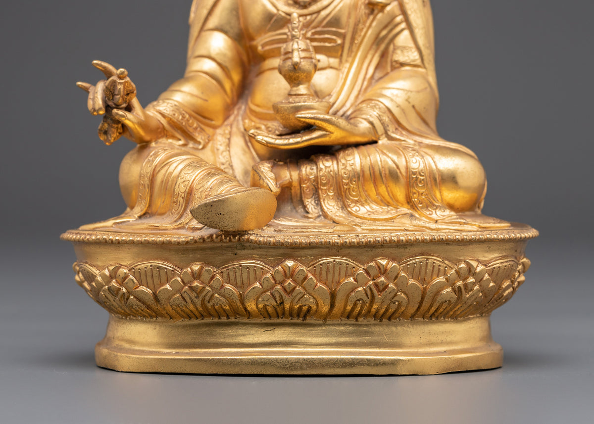 Altar Buddhist Guru Rinpoche Statue | Traditional Himalayan Artwork