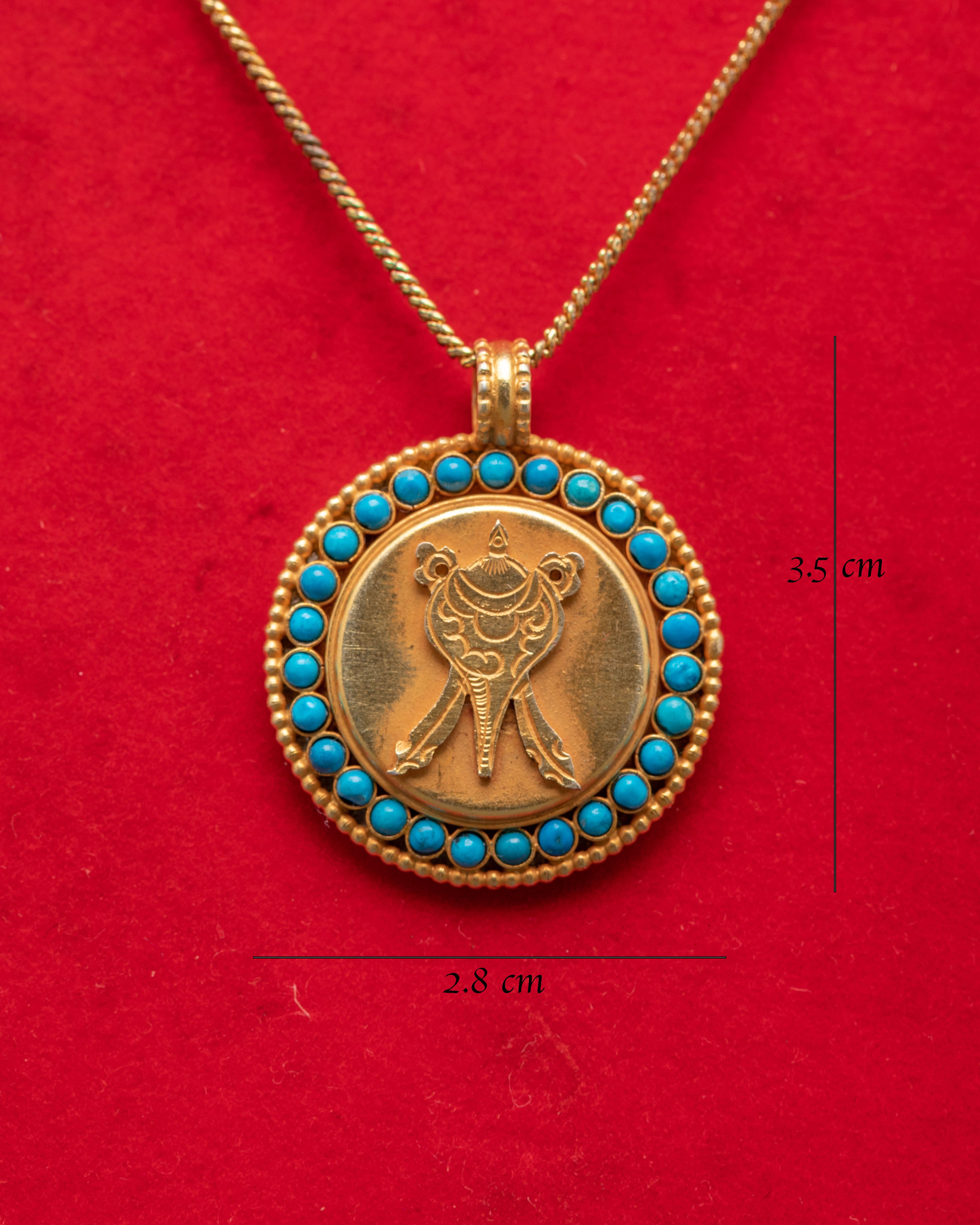 Silver Conch Locket | Buddhist Jewelry Pendant
