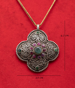 Handmade Filigree Silver Locket | Traditional Quatrefoil Pendant