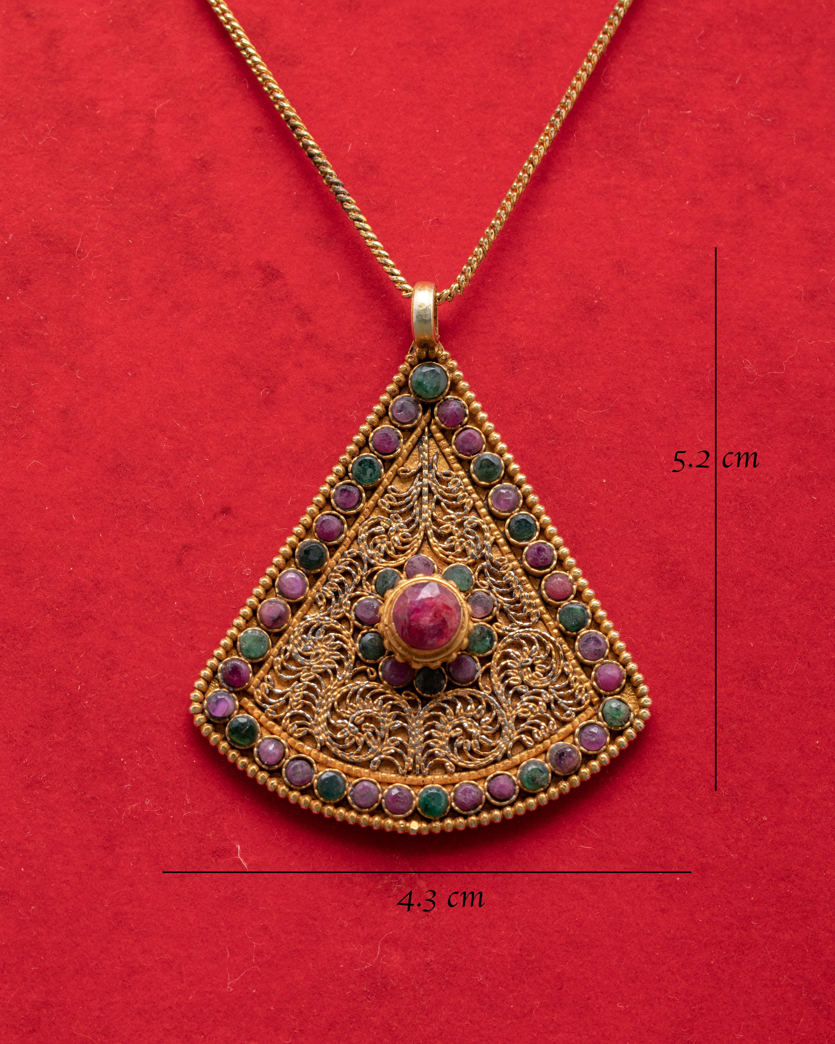 Silver Locket with Ruby | Ruby and Panna Stones