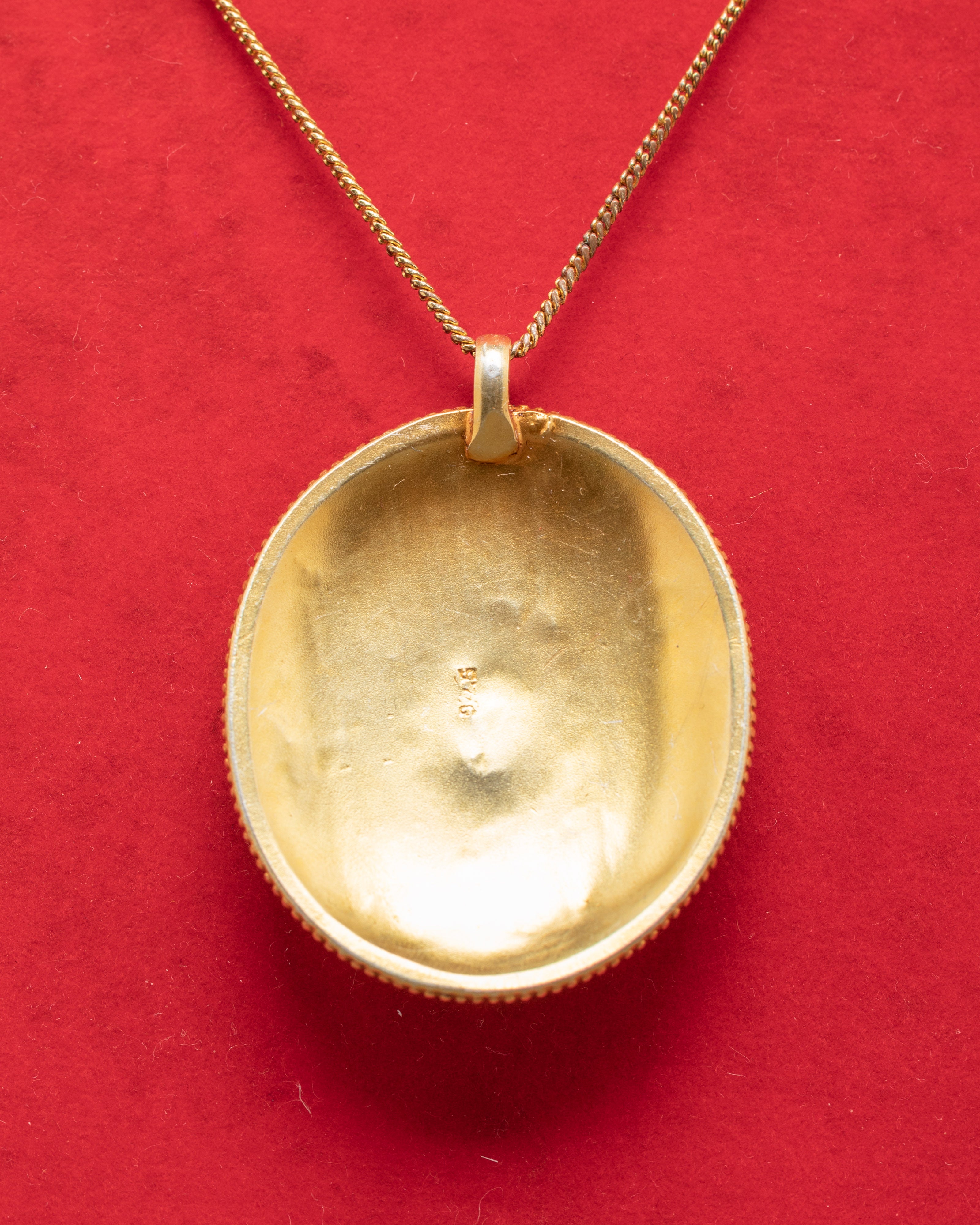 Panna Stone Pendant | Coral Ruby Necklace