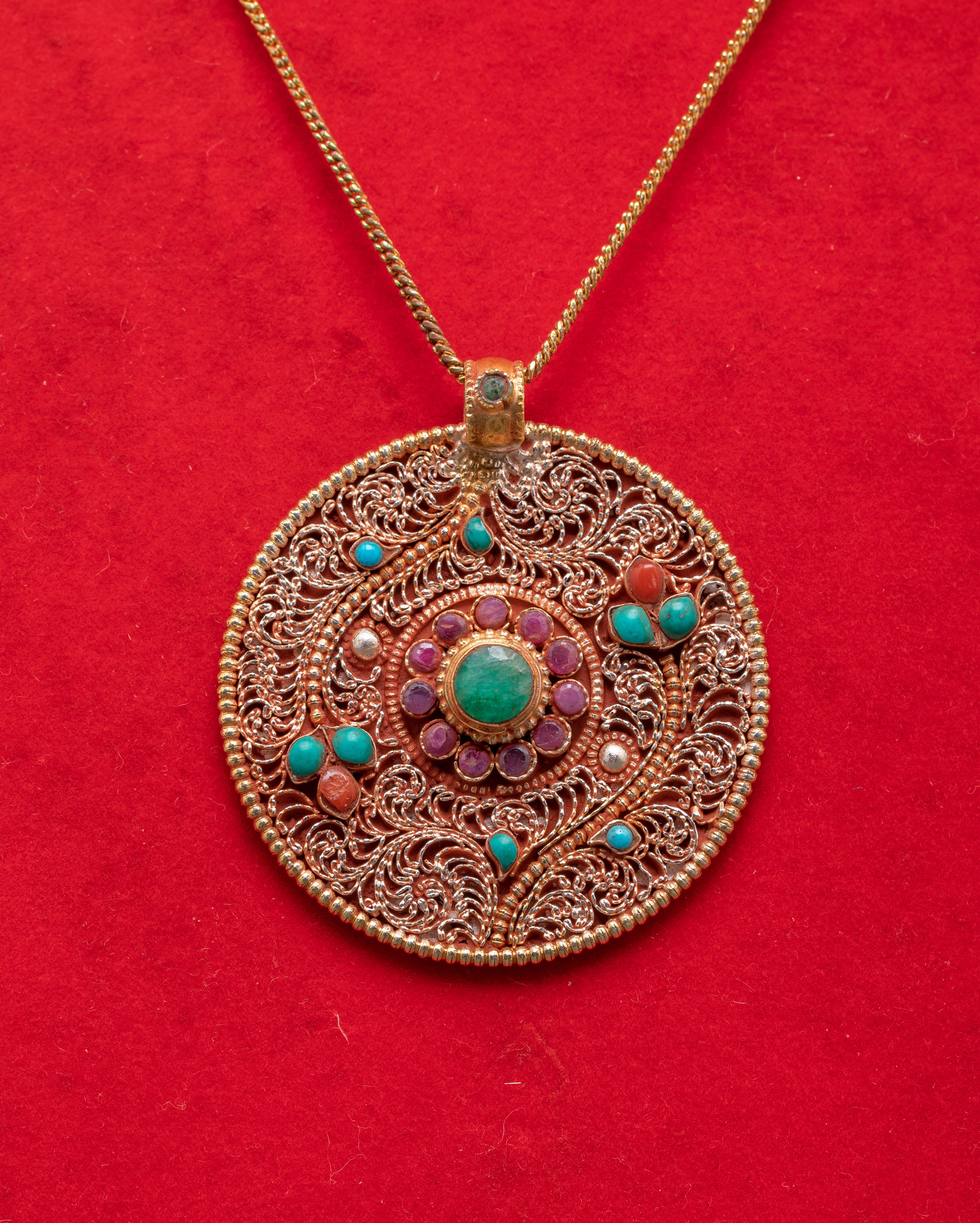 Flower Locket of Panna | Pendant for Spiritual Clarity and Protection
