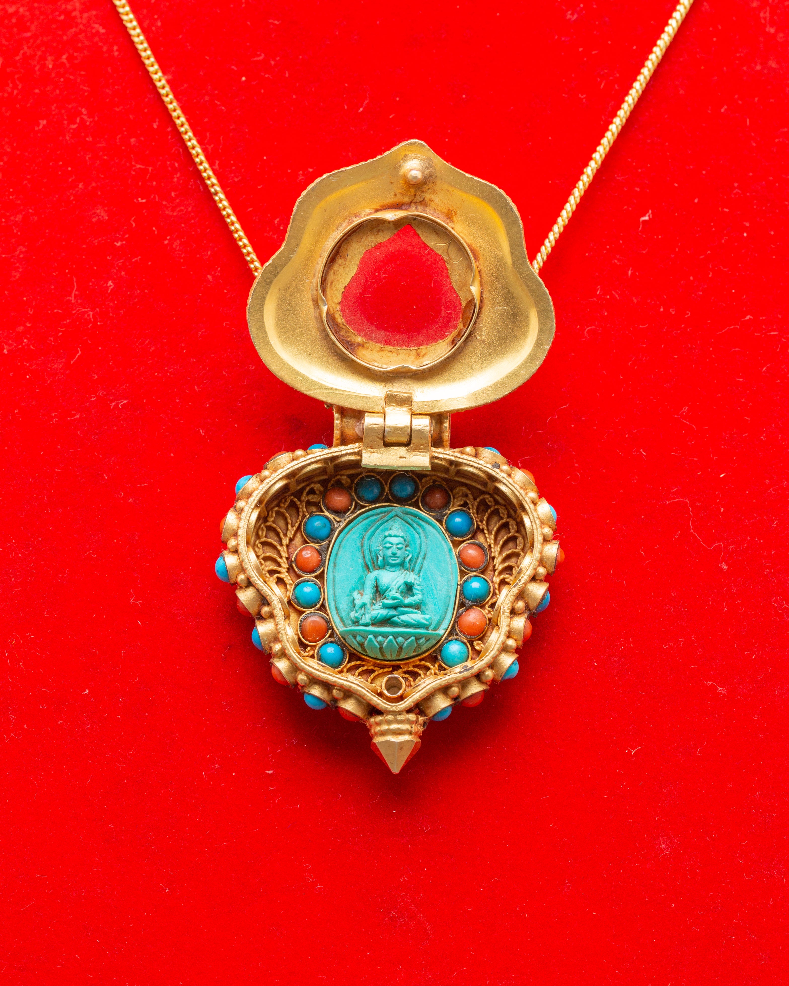 Medicine Buddha Ghau Amulet | Buddha of Healing