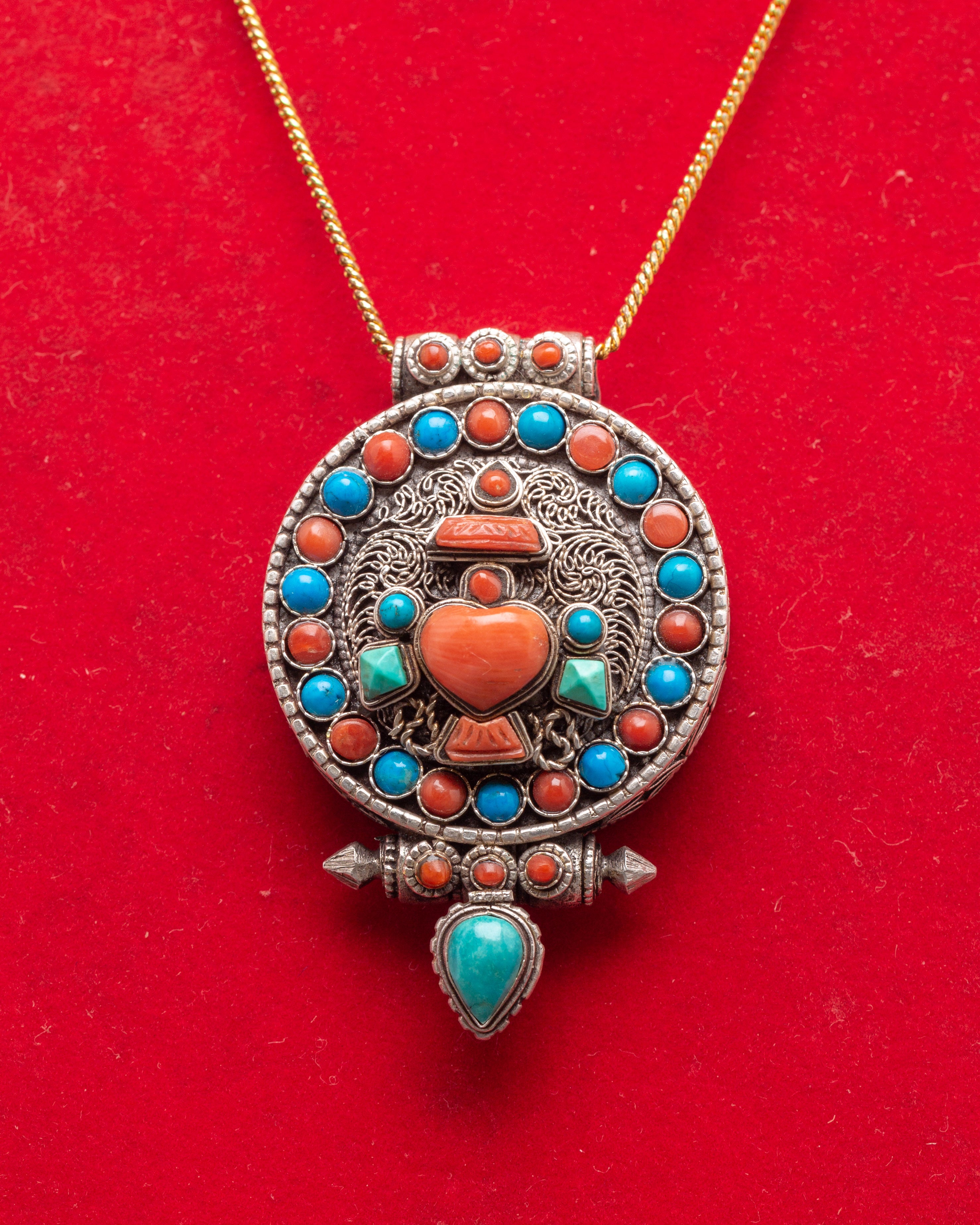 Traditional Ghau Box Locket | Sacred Silver Pendant