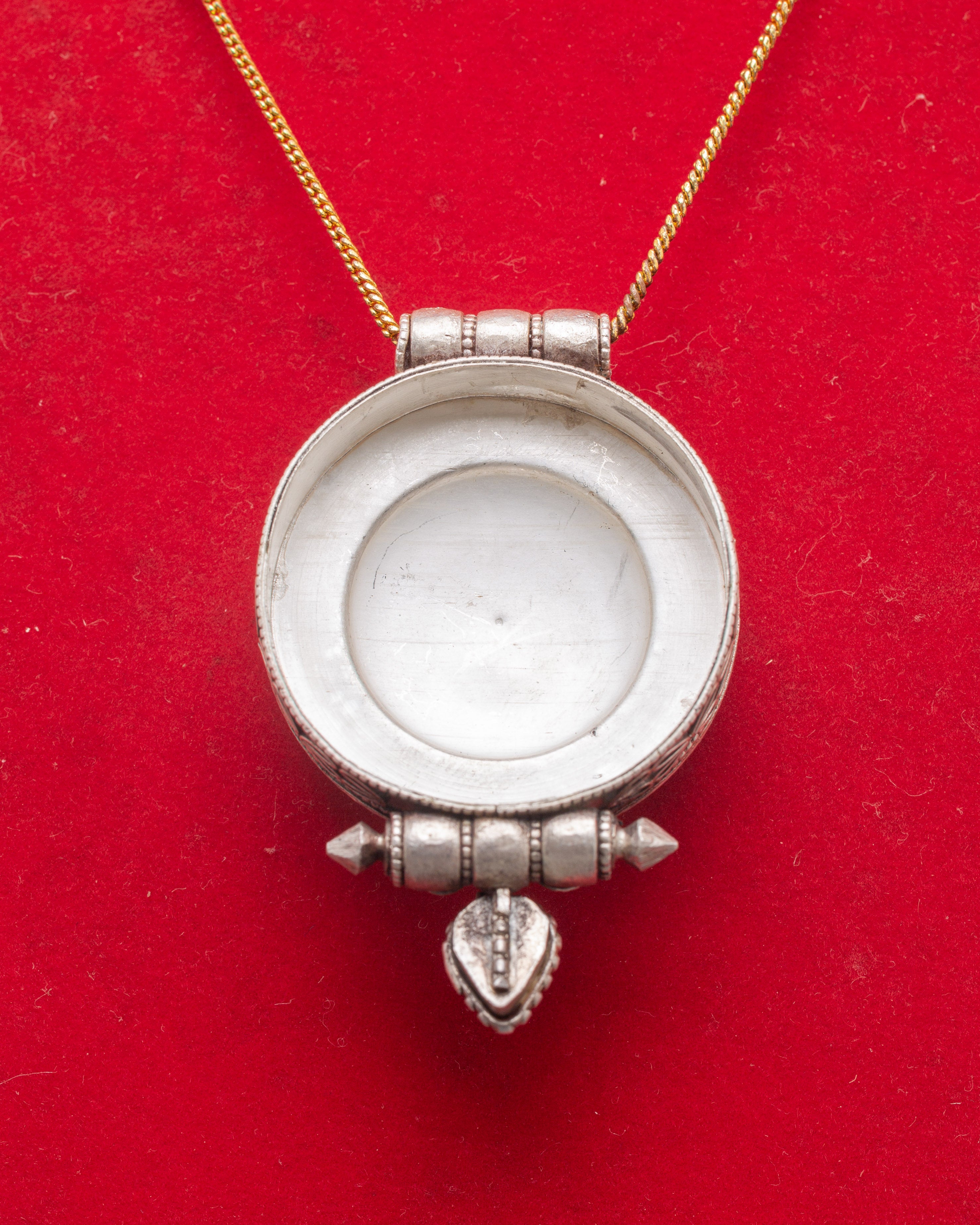 Traditional Ghau Box Locket | Sacred Silver Pendant