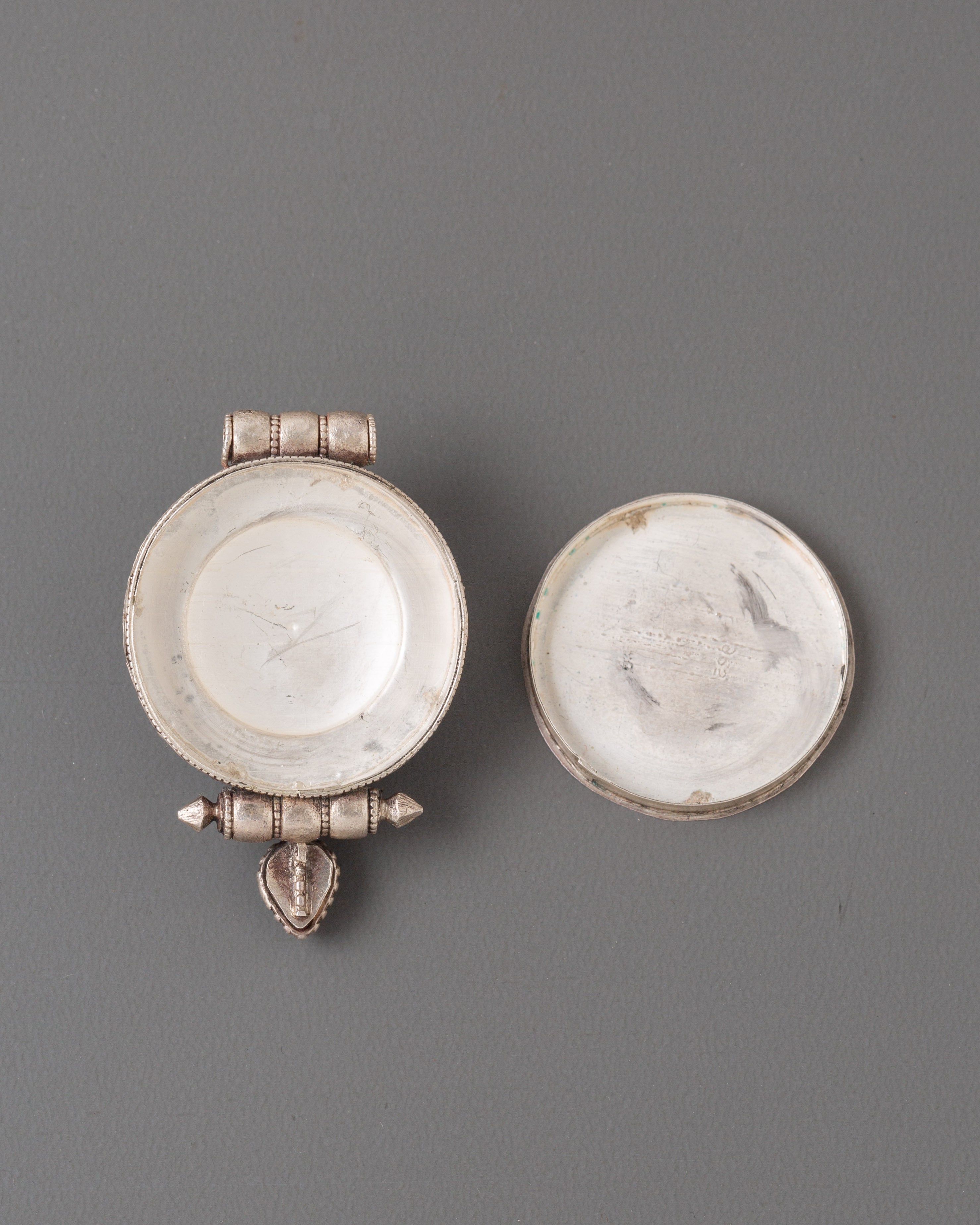 Traditional Ghau Box Locket | Sacred Silver Pendant