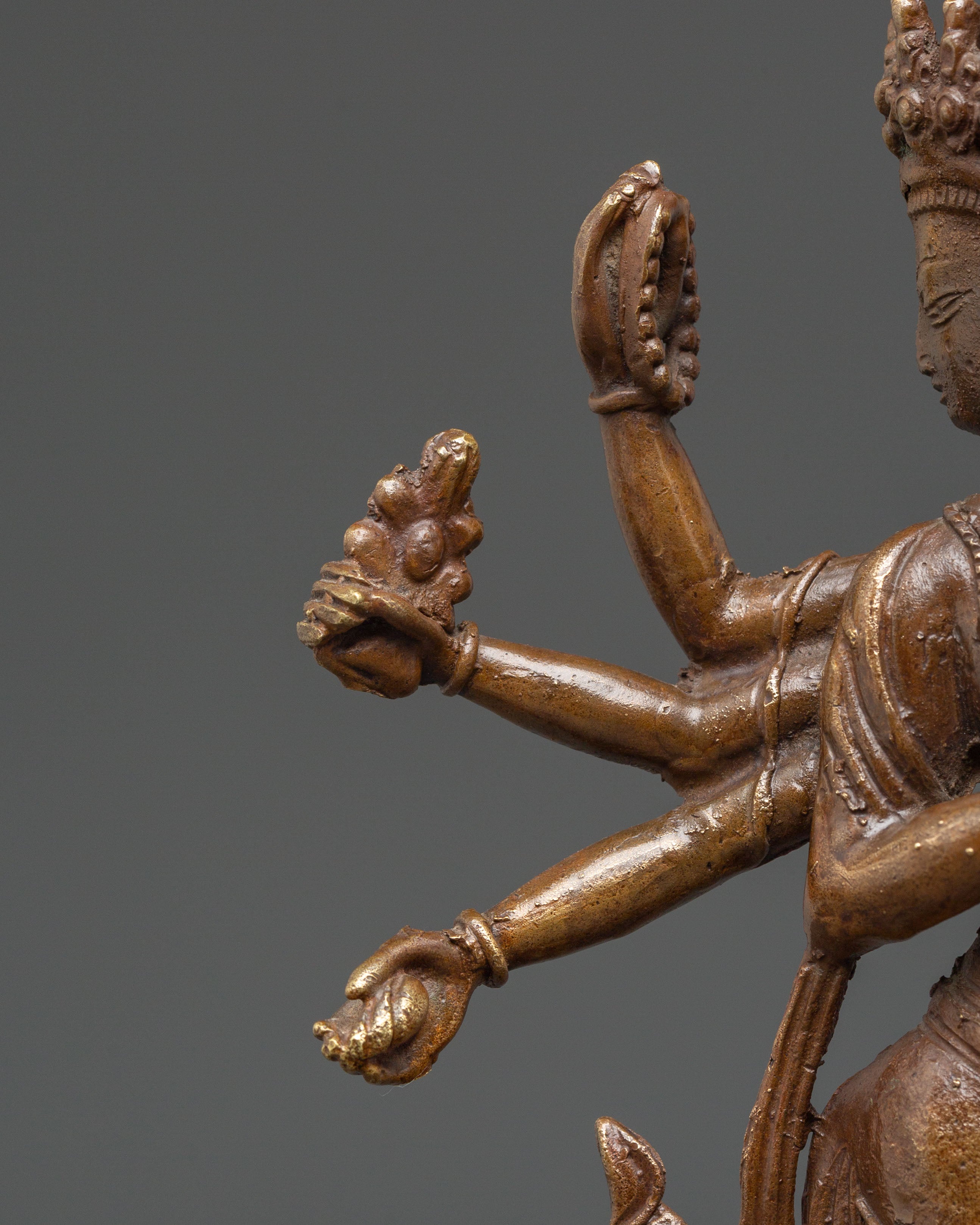 Eleven-Headed Avalokiteshvara sculpture | Symbol of Mercy and Enlightenment