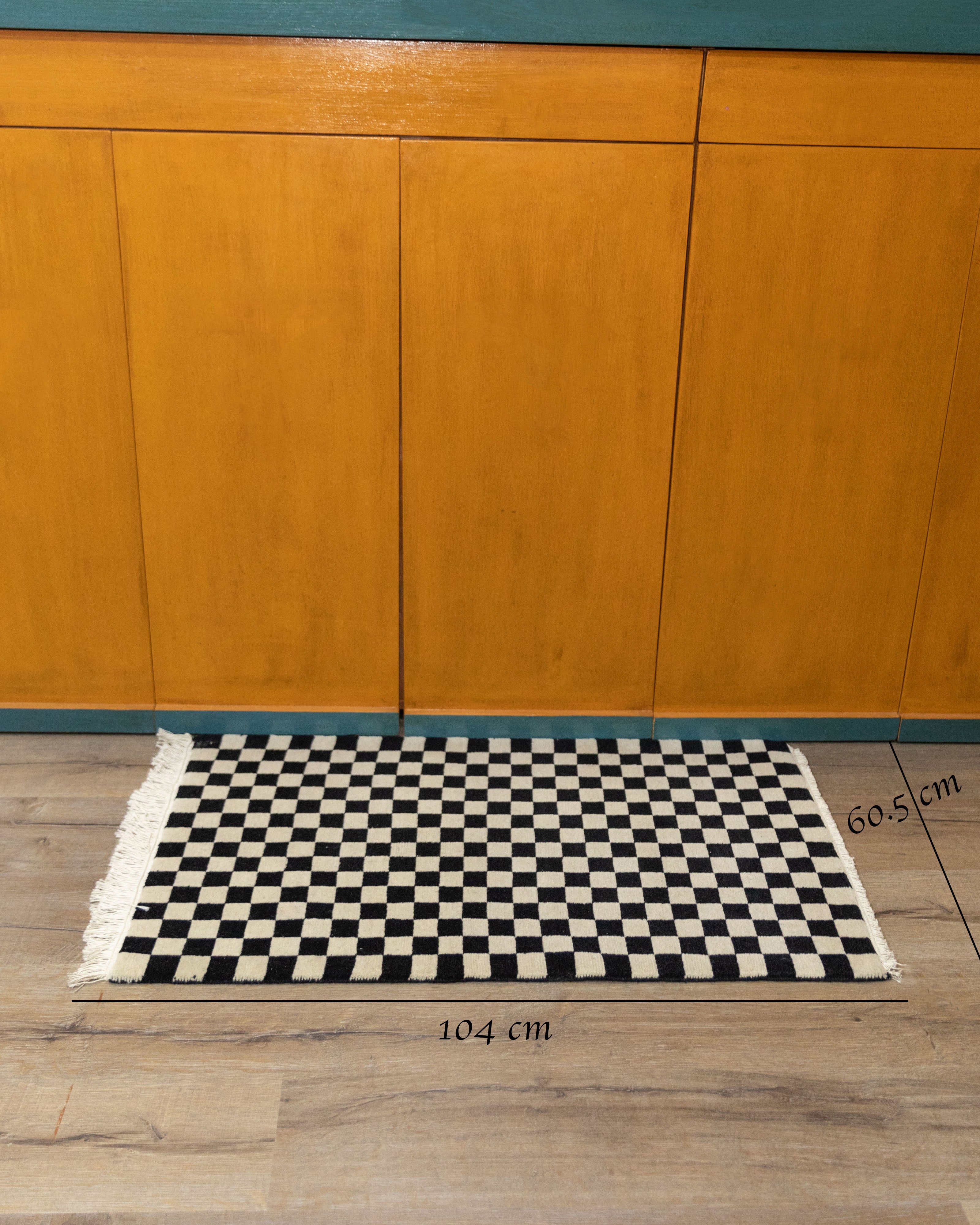 Traditional Himalayan Rug | Handwoven 100 Knot Wool Carpet