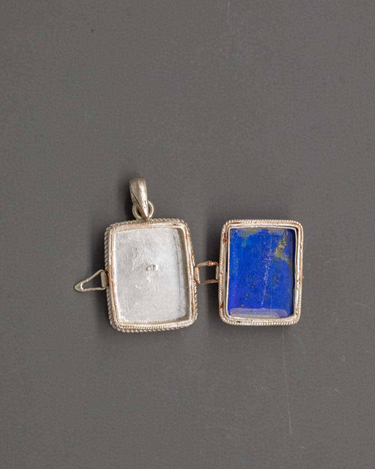 Himalayan Sacred Ghau Box Locket | Buddhist Amulet Pendant