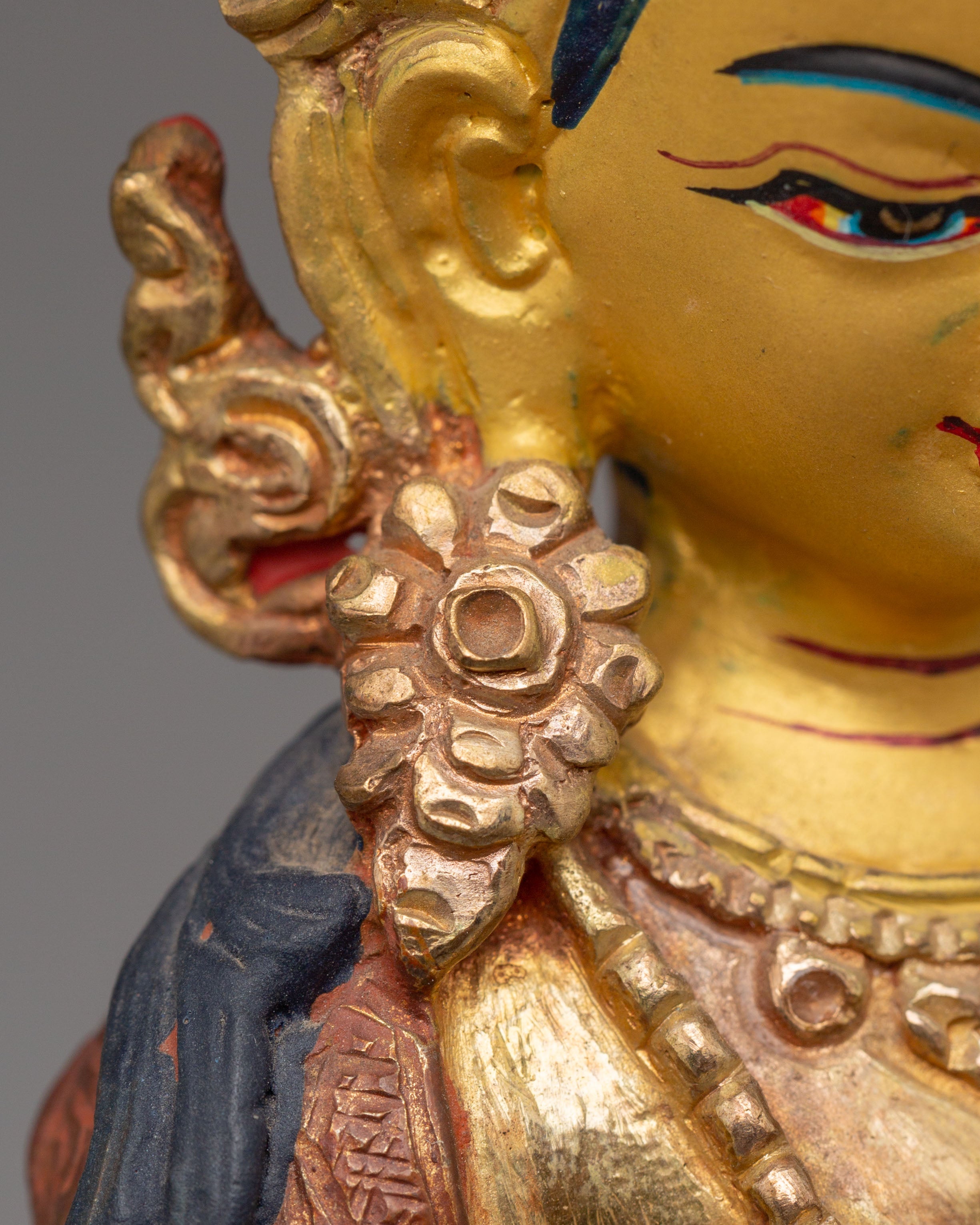 Sacred Sculpture of Vajrasattva | Symbol of Purity and Enlightenment