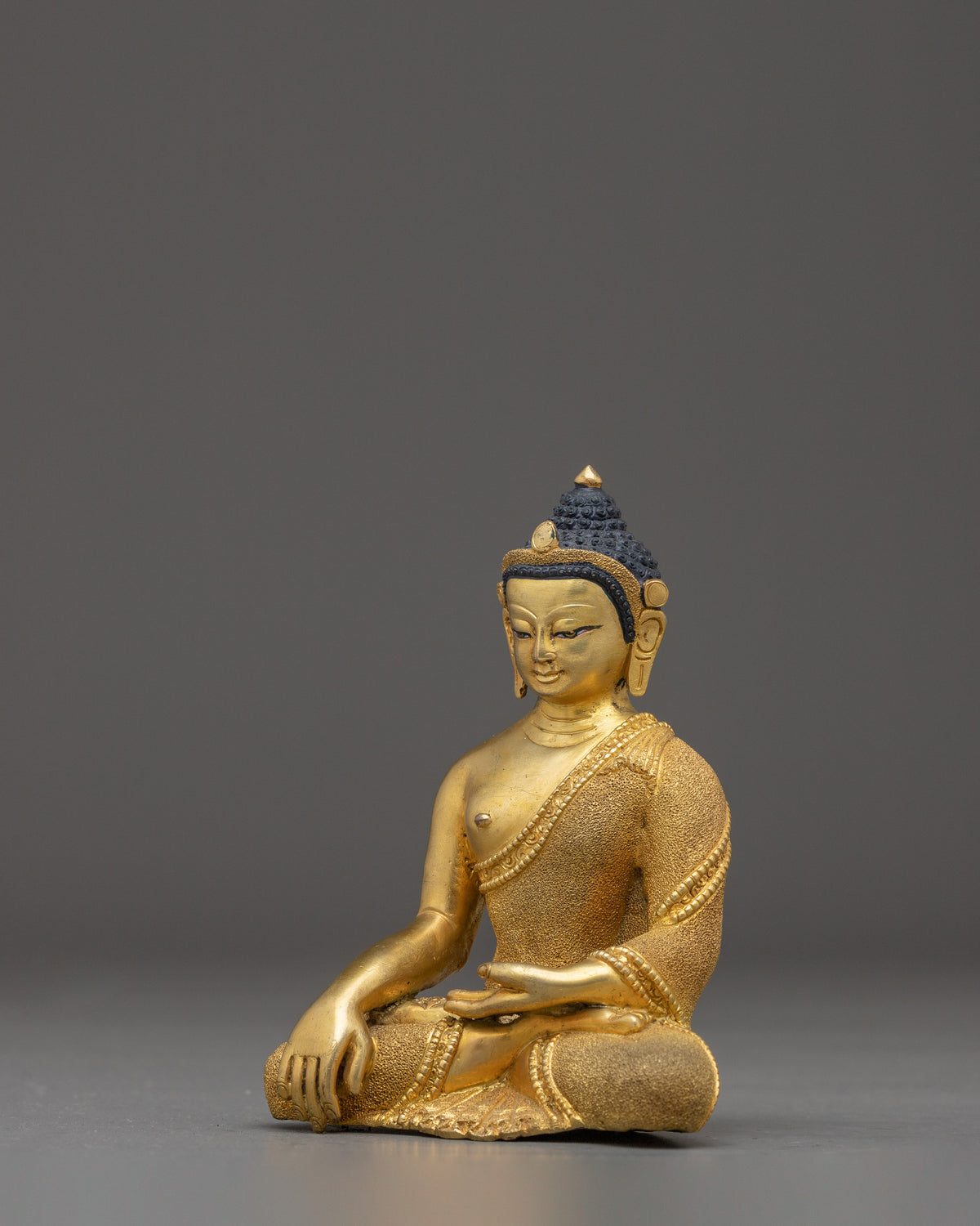 Traditional Gautam Budddha Statue | Sacred Tibetan Buddhist Artwork