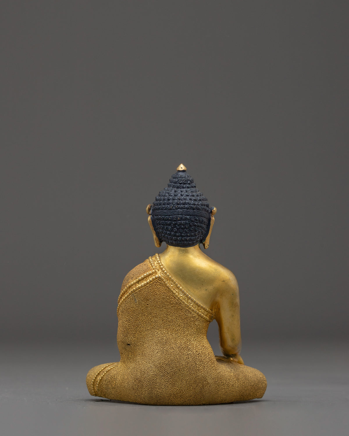 Traditional Gautam Budddha Statue | Sacred Tibetan Buddhist Artwork