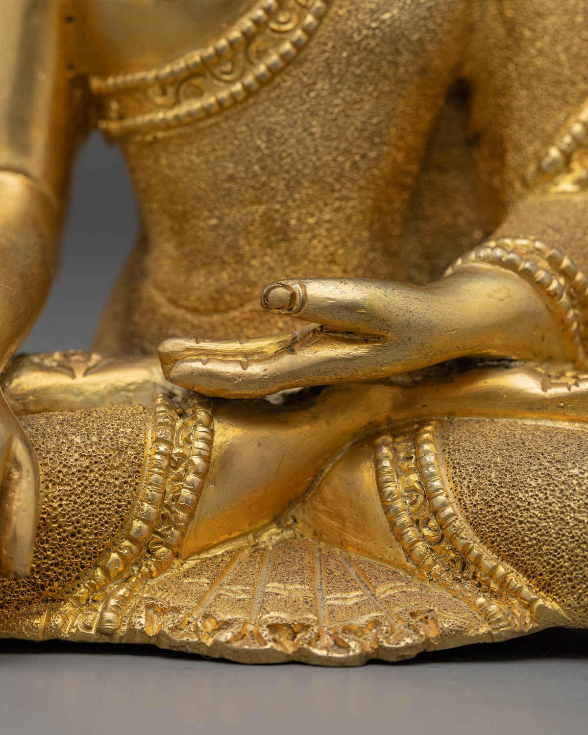 Traditional Gautam Budddha Statue | Sacred Tibetan Buddhist Artwork