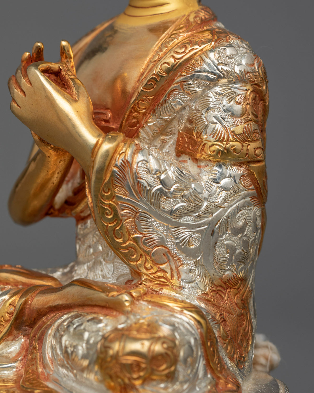 Vairochana Buddha Statue | Handcrafted Emblem of Enlightenment