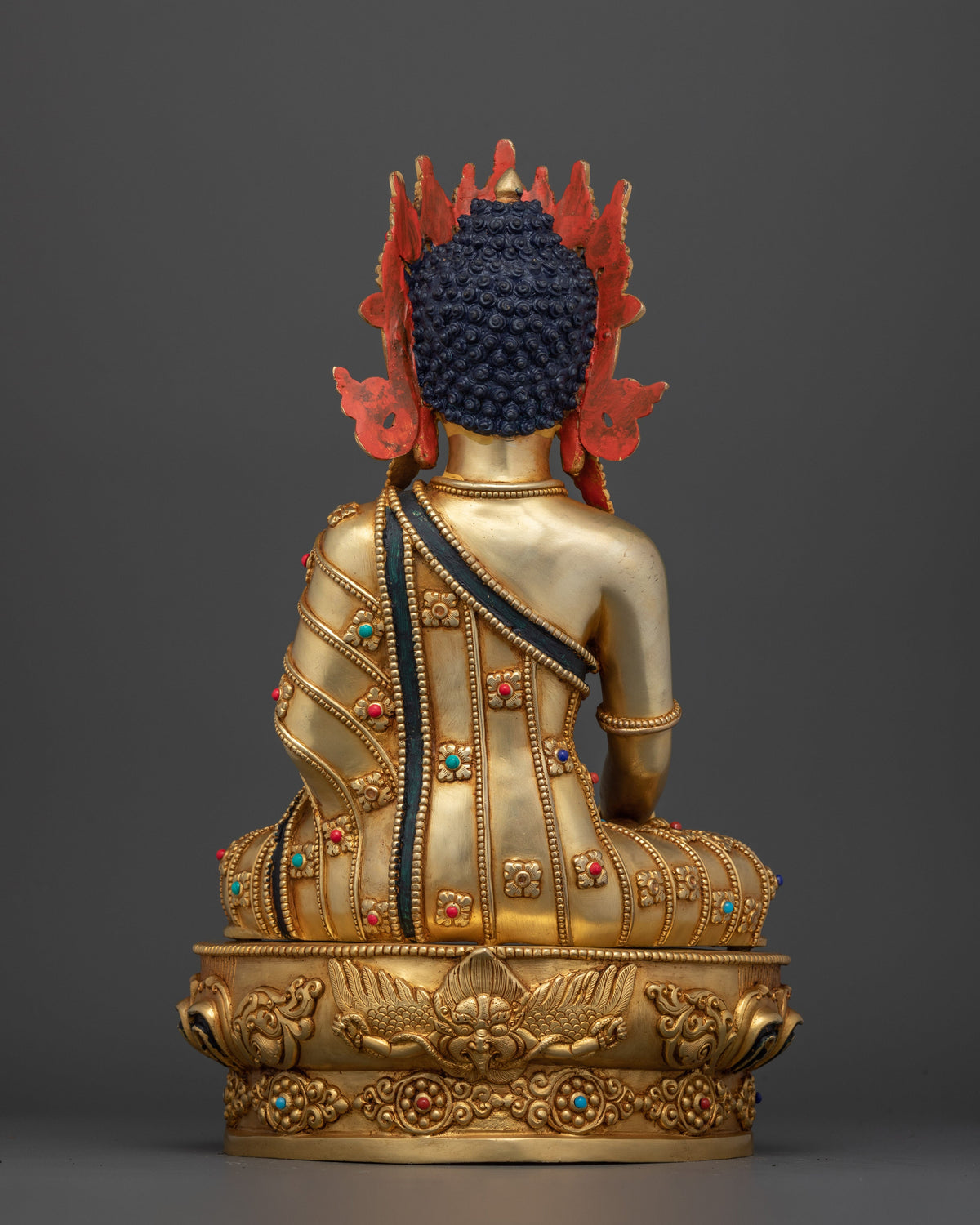 crowned-shakyamuni-buddha