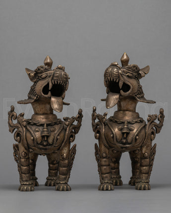 Lions Statue Set