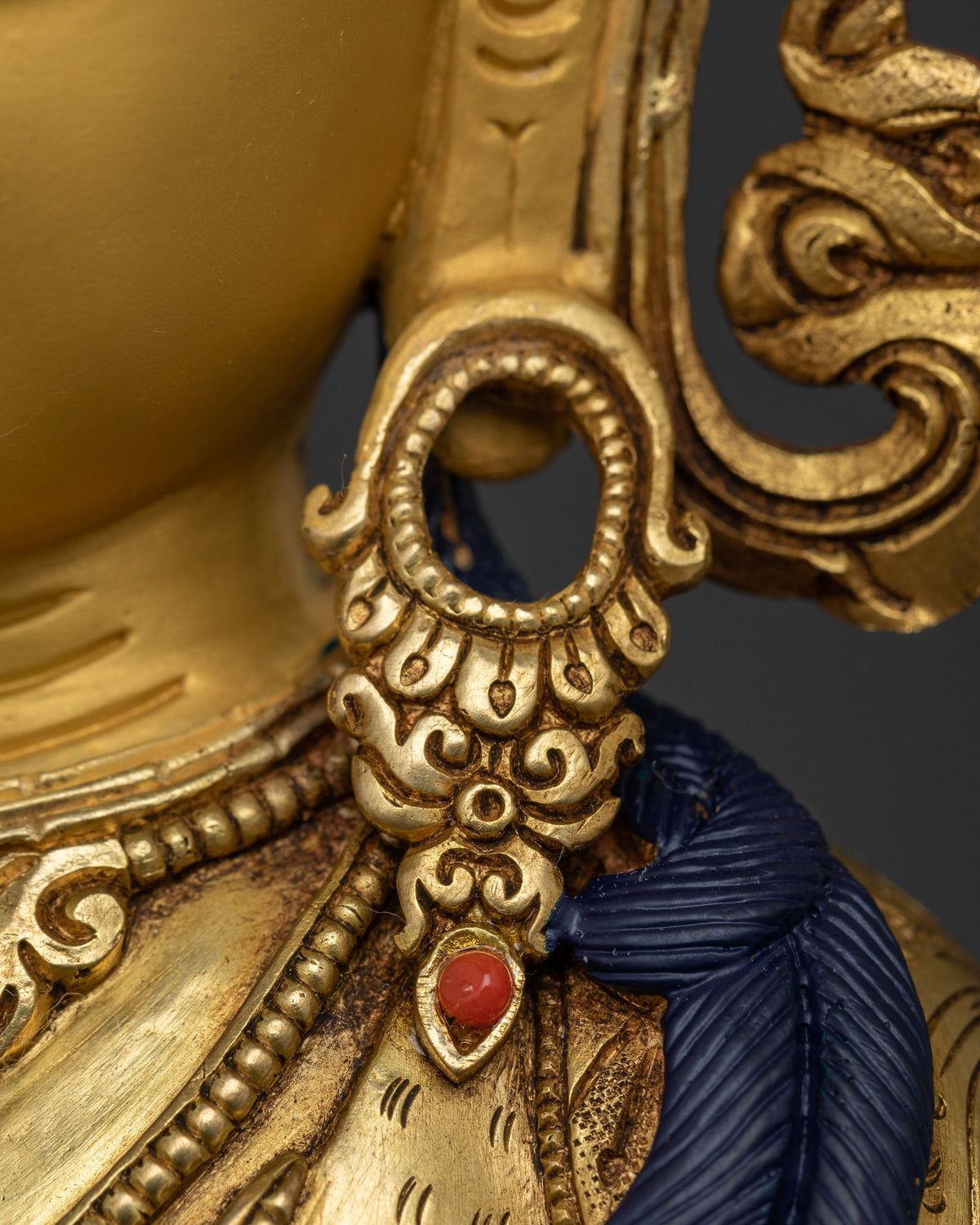 Avalokita Chenrezig Statue | Tranquil Compassionate Deity