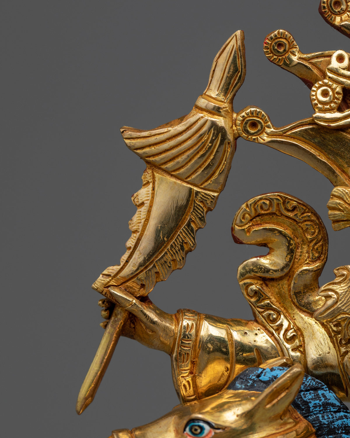 Ling Geshar Statue | Encounter the Mystical Sculpture