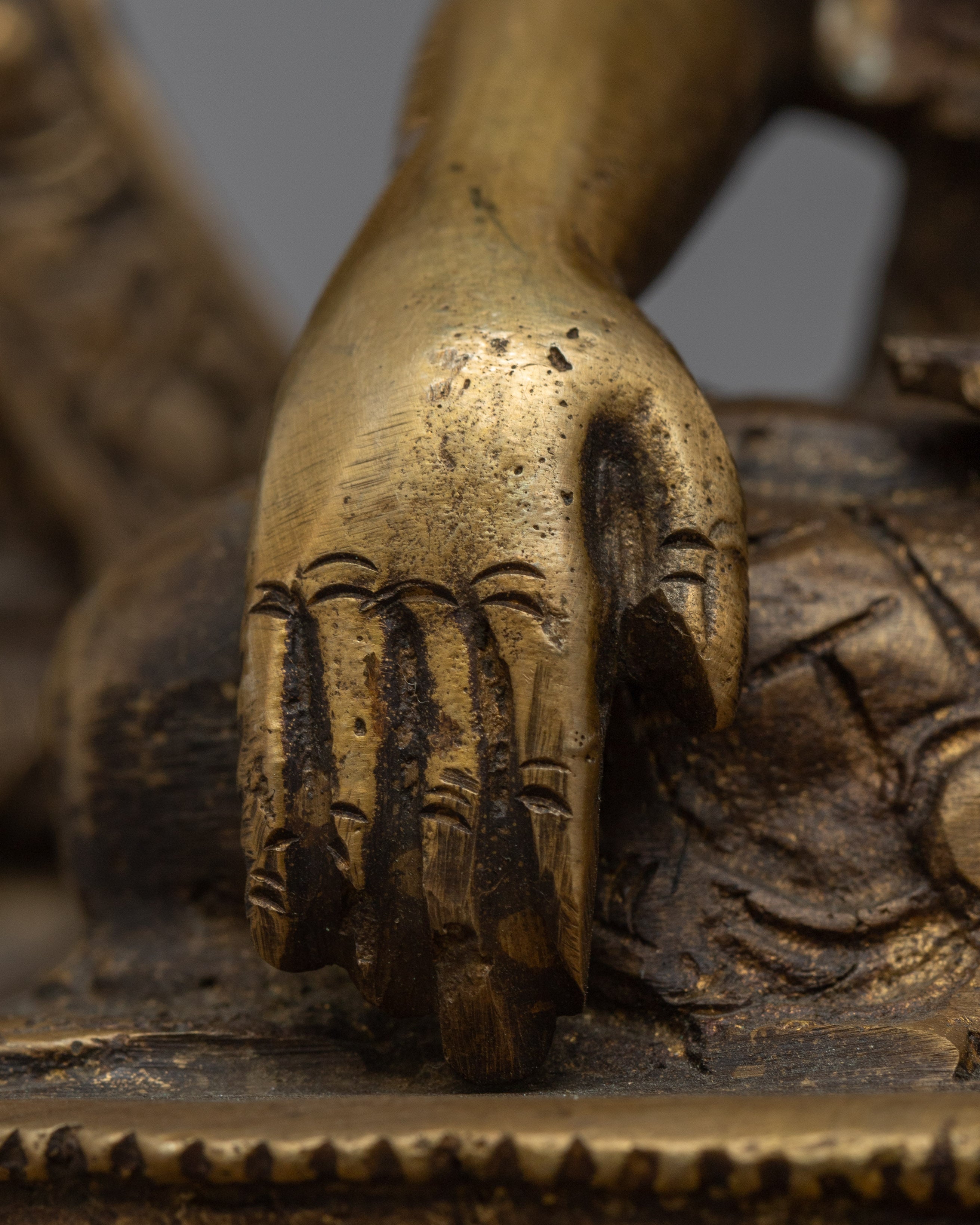 Gautama Buddha Statue "Shakyamuni Buddha" | Immerse Yourself in Spiritual Resonance