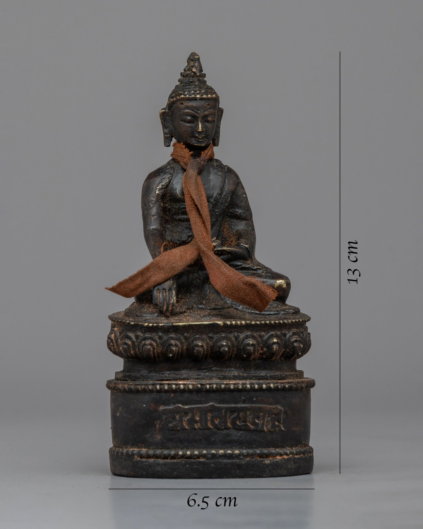 Buddha Shakyamuni Sculpture | Serene Art for Spiritual Reflection