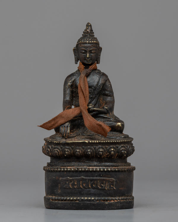 Buddha Shakyamuni Sculpture