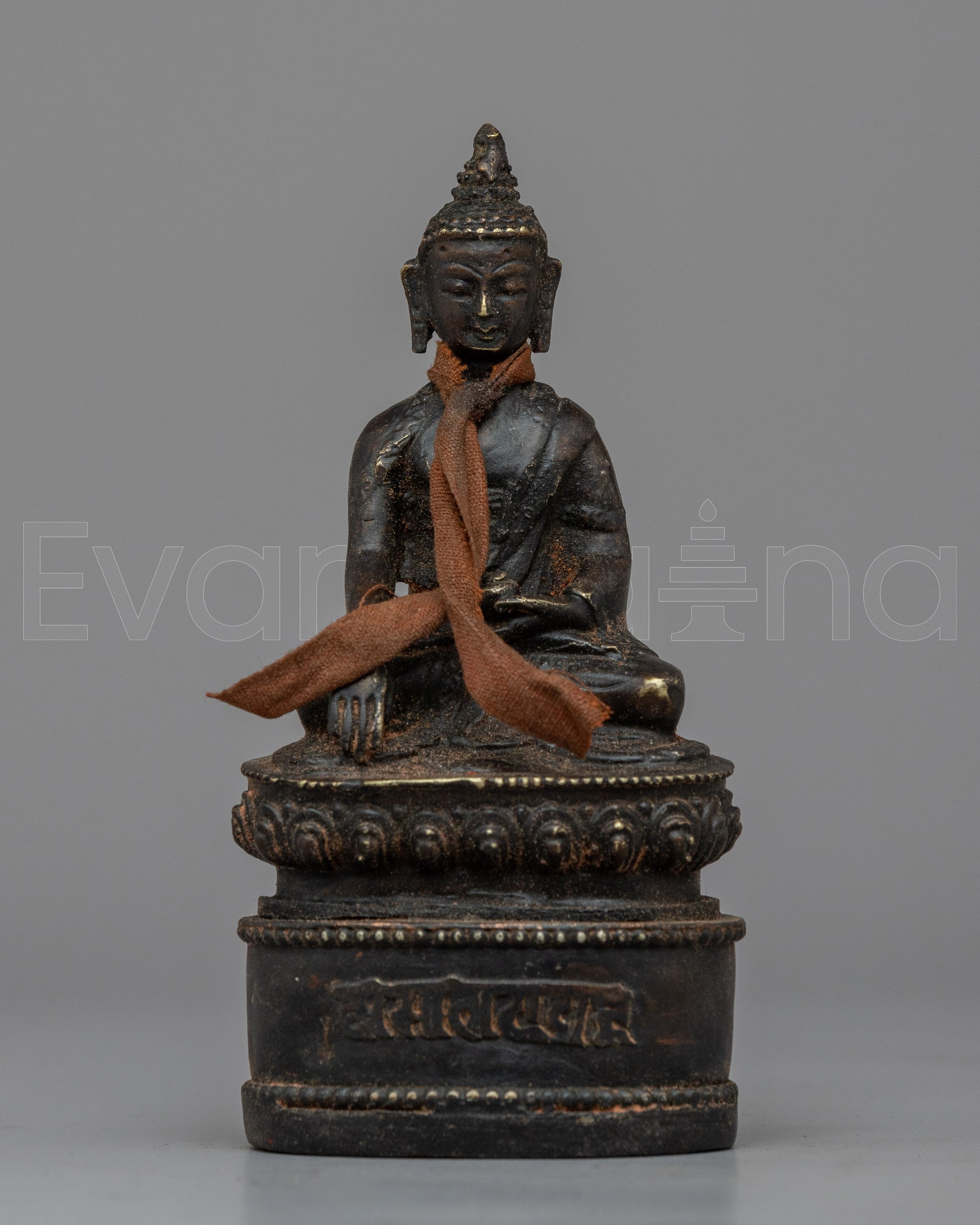  Shakyamuni  Buddha Statue 