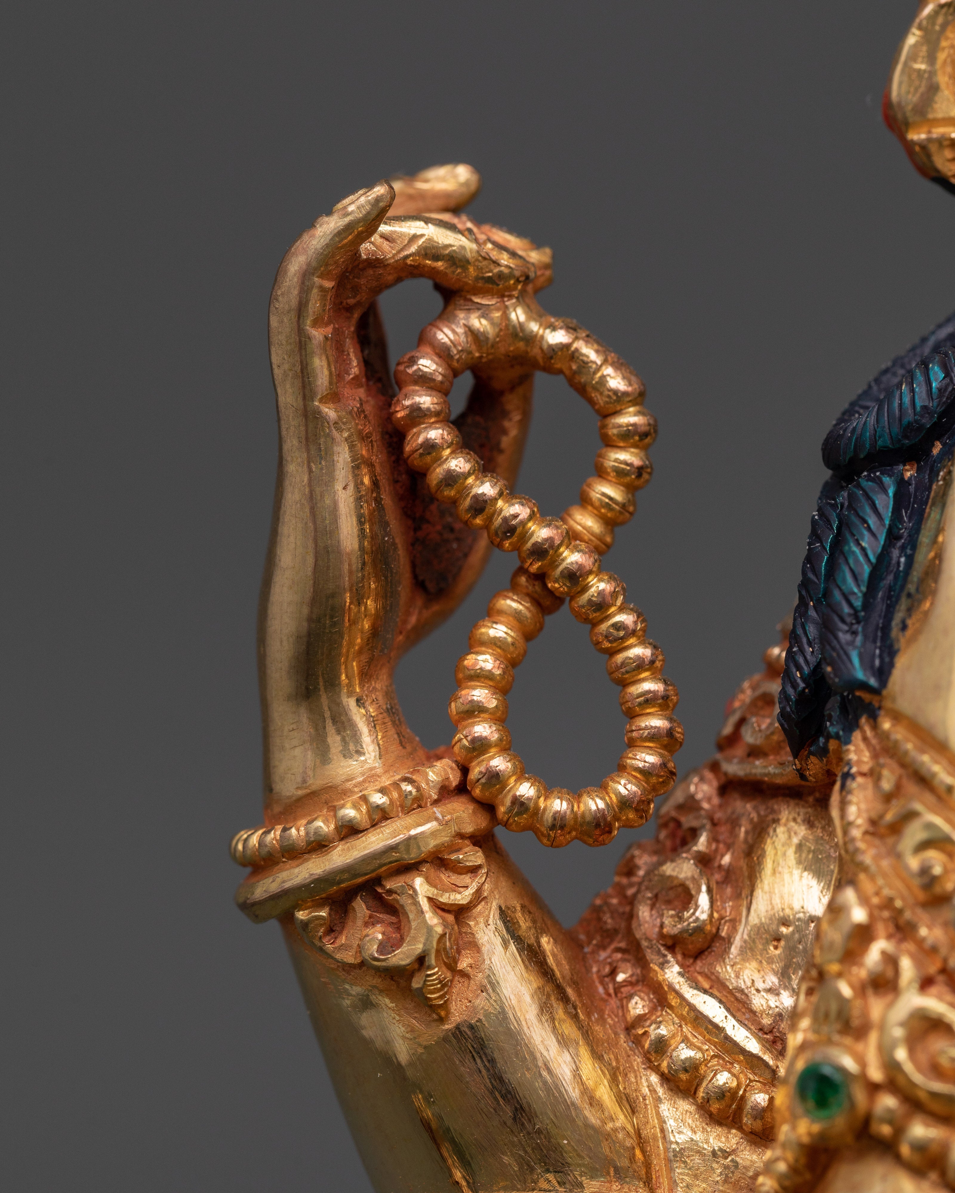 Bodhisattva Chenrezig Buddha Statue | 24K Gold Gilded Copper Art