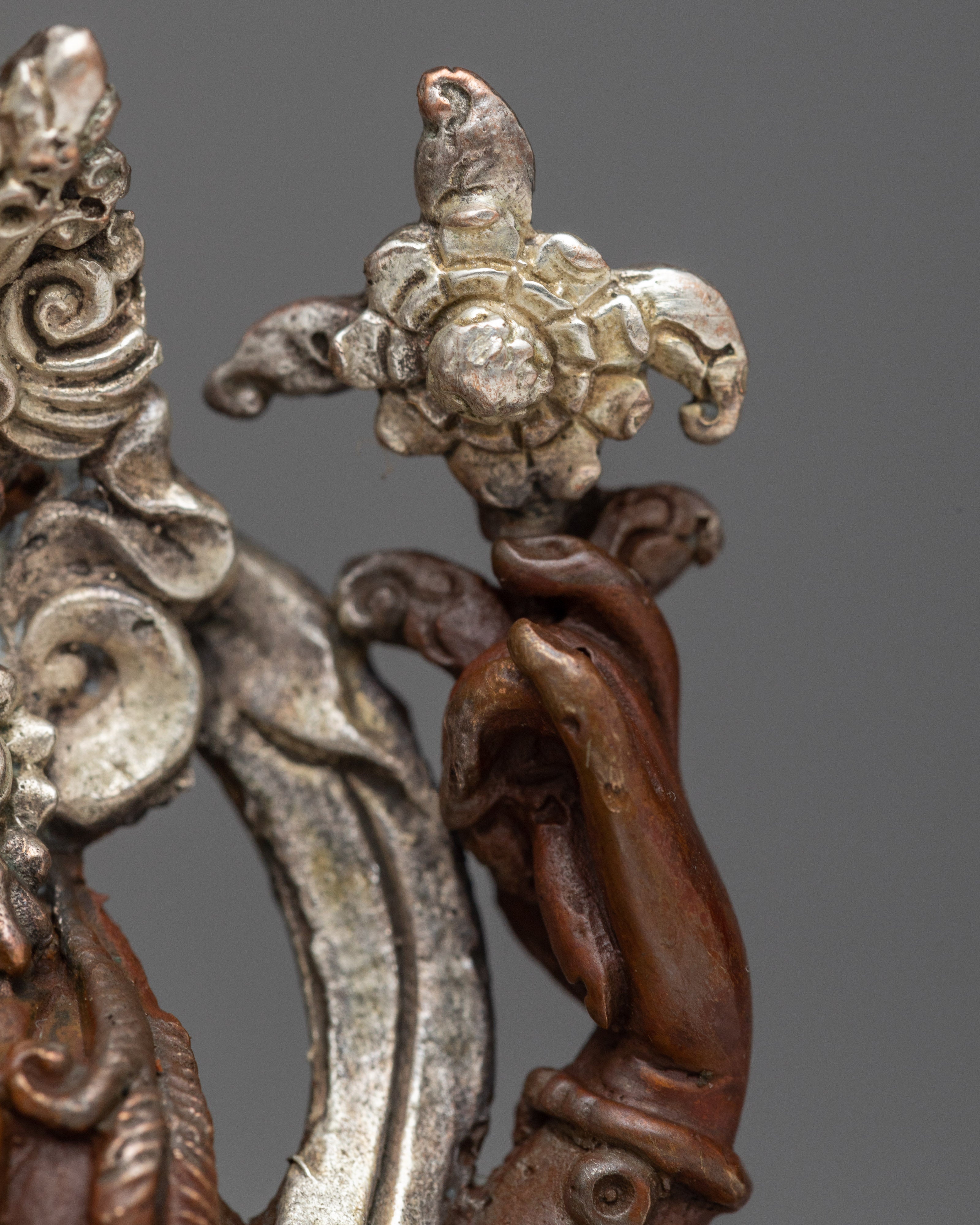 Buddhist Chenrezig Buddha Statue | Embracing the Grace of Silver Plated Statue