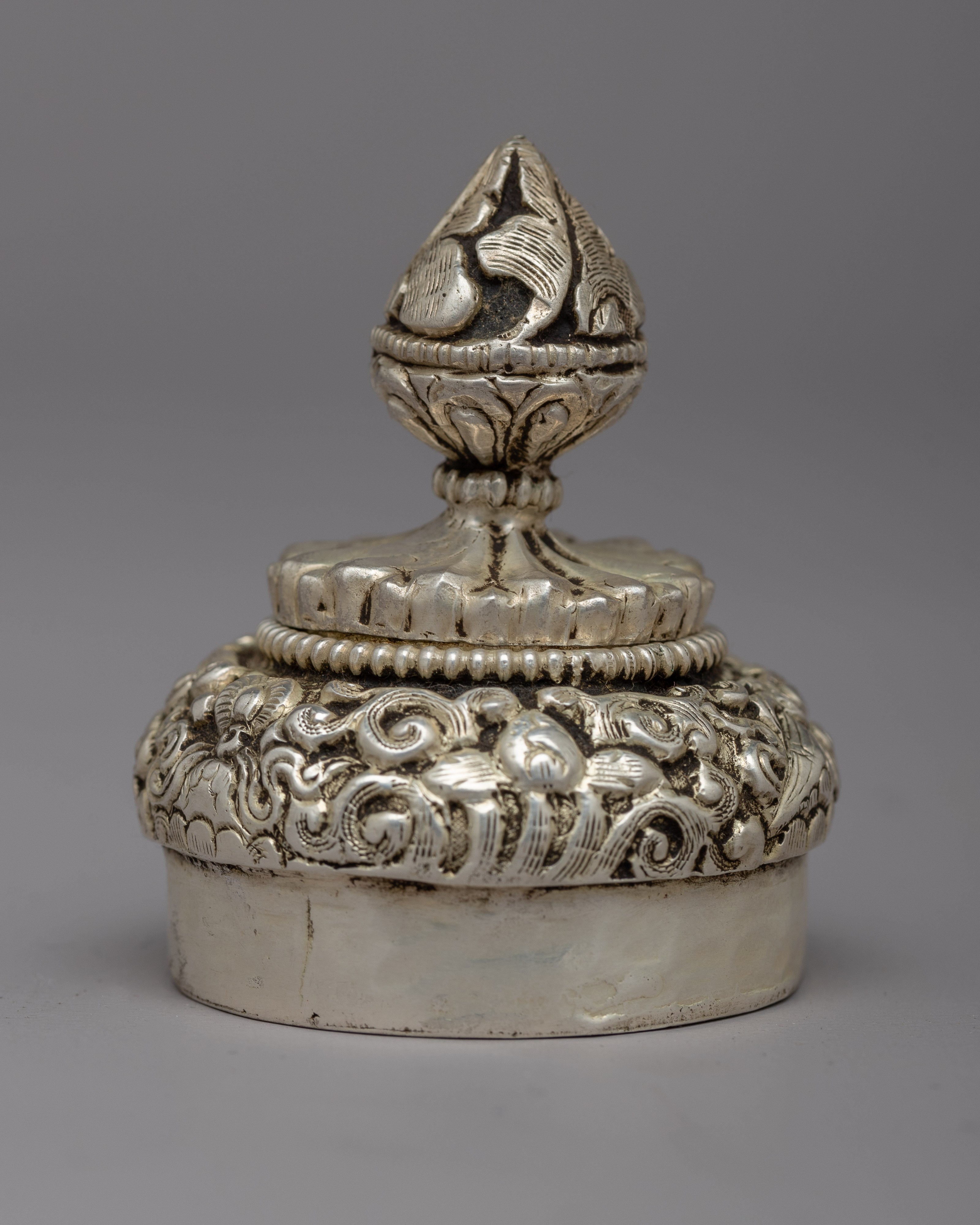 Tibetan Dhupur Rice Pot | Timeless Beauty for Your Home