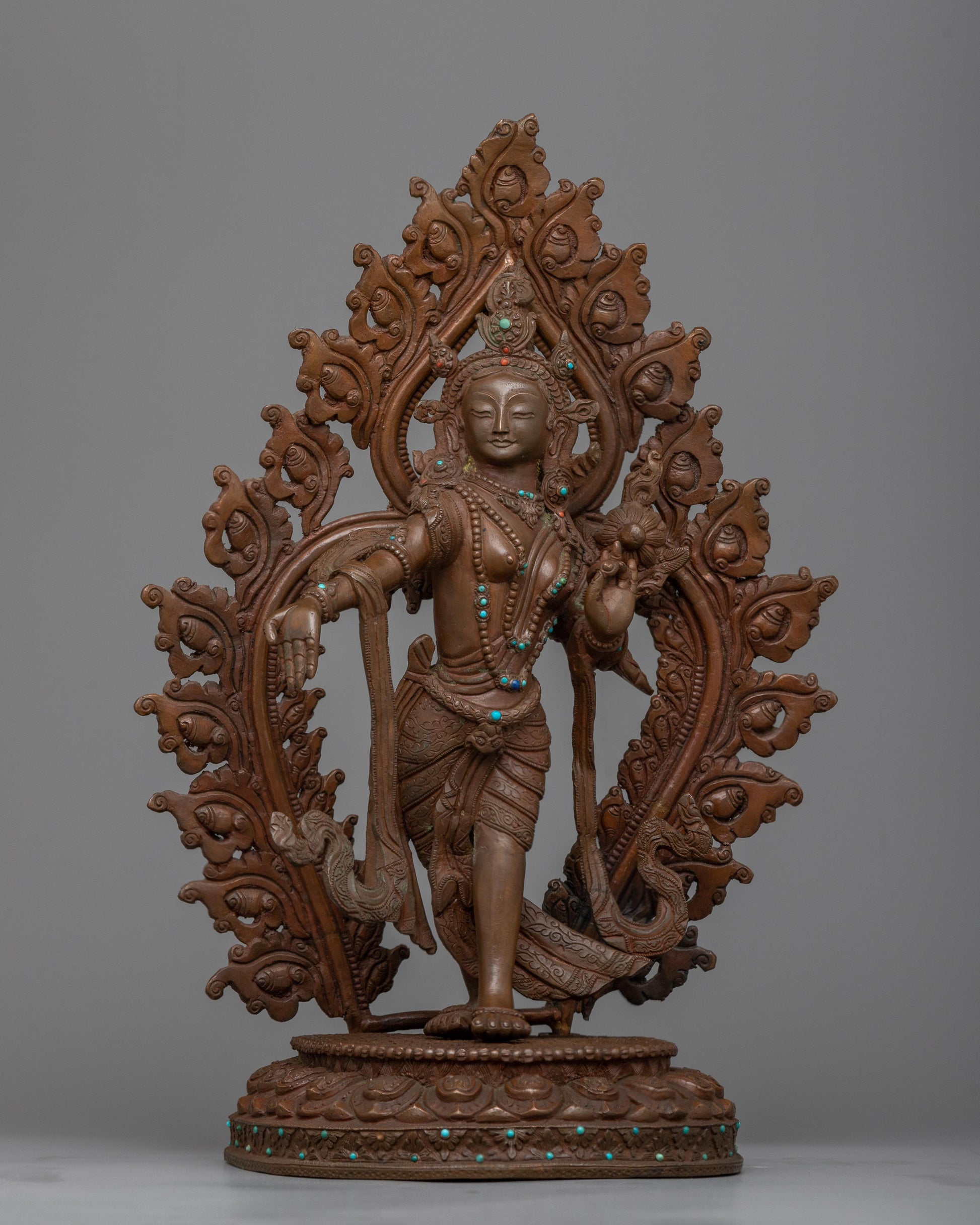 sculpture-of-tibetan-goddess-green-tara