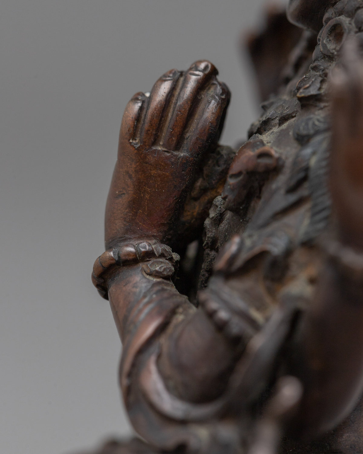 The Buddhist Deity of Mercy Chenrezig Statue | Radiating Compassion and Spiritual Blessings